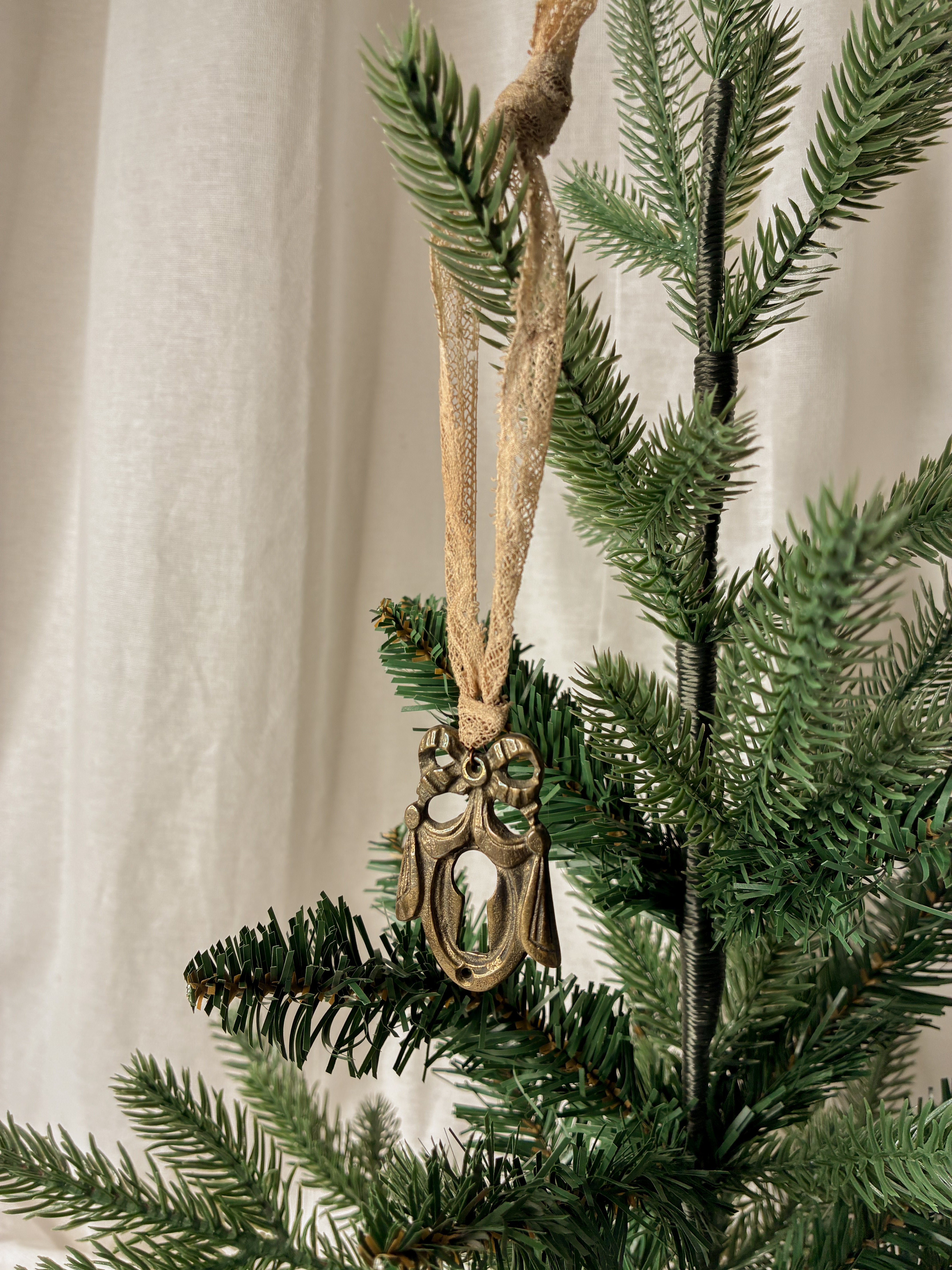 Serrure de Noël K -19c dentille