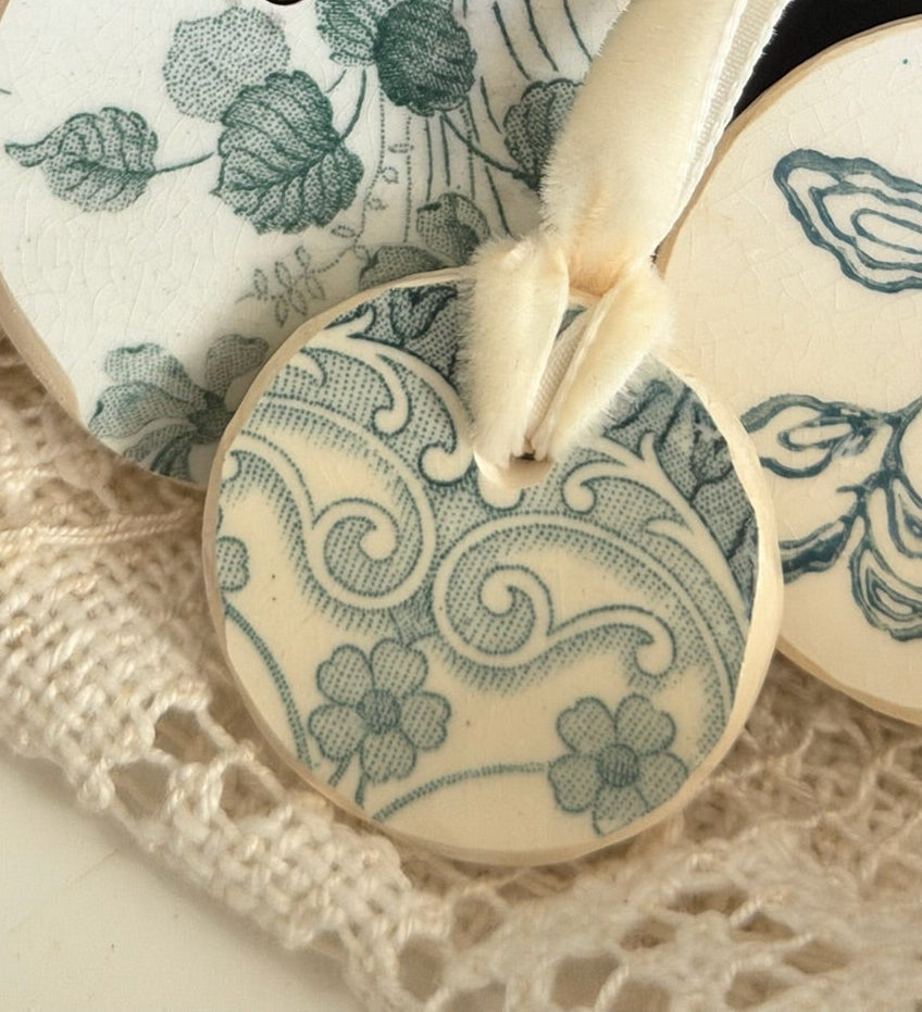 Antique plate fragment ornament - small