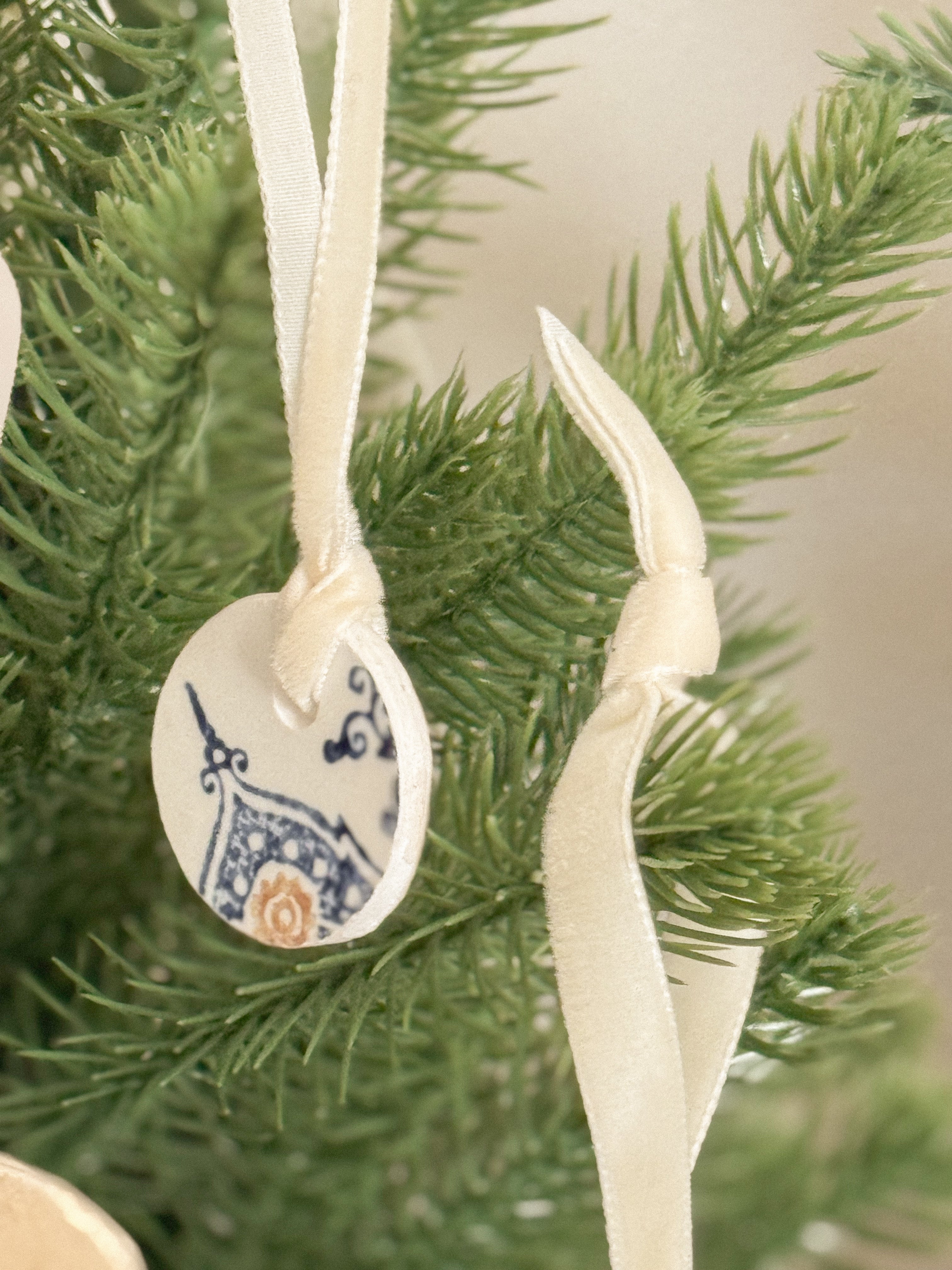 Antique plate fragment ornament - small