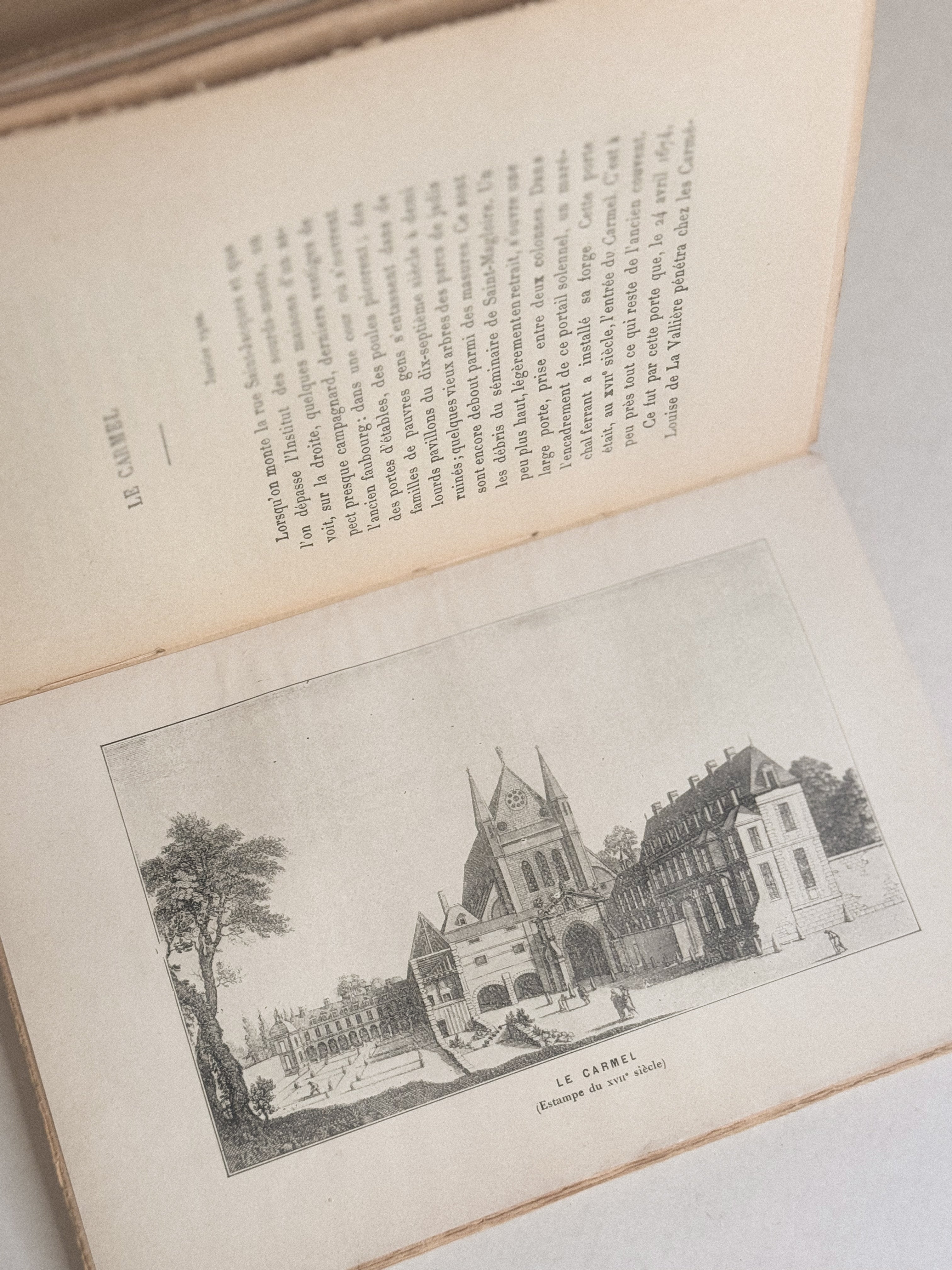 antique French paperback: strolling Through Paris by Andre Hallays
