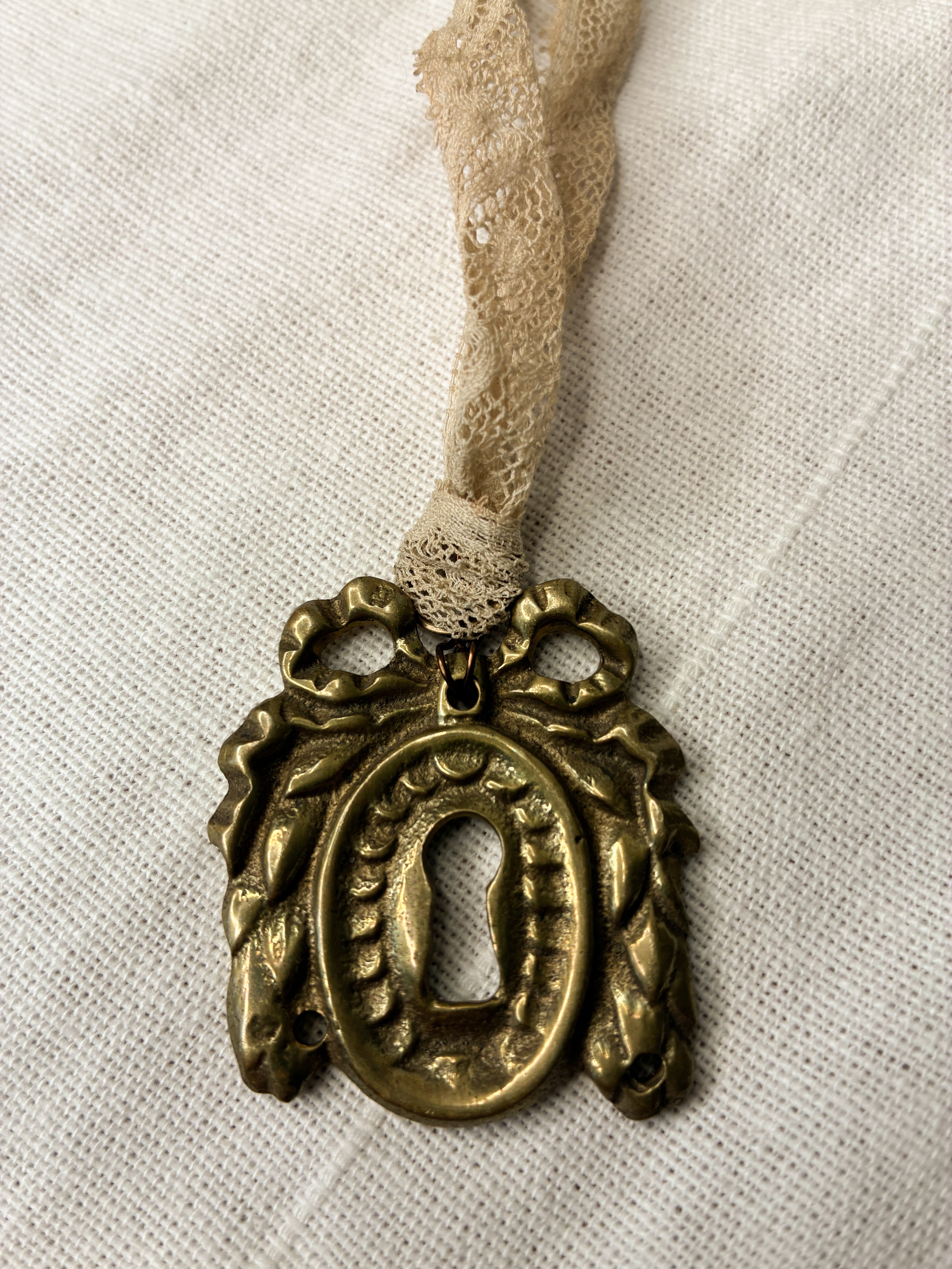 Serrure de Noël I - 19c dentille