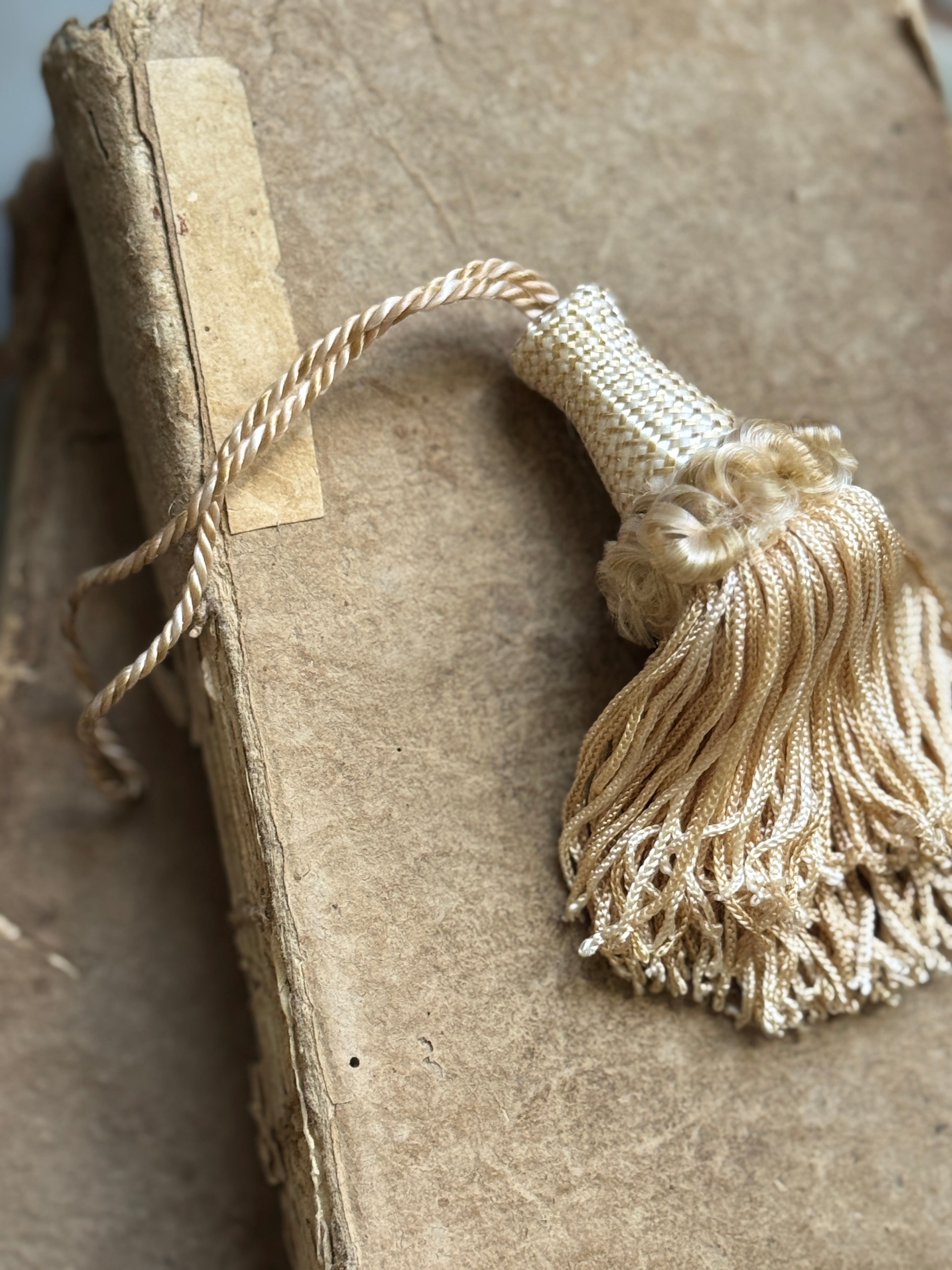 French Silk Tassel, Champagne and Cream