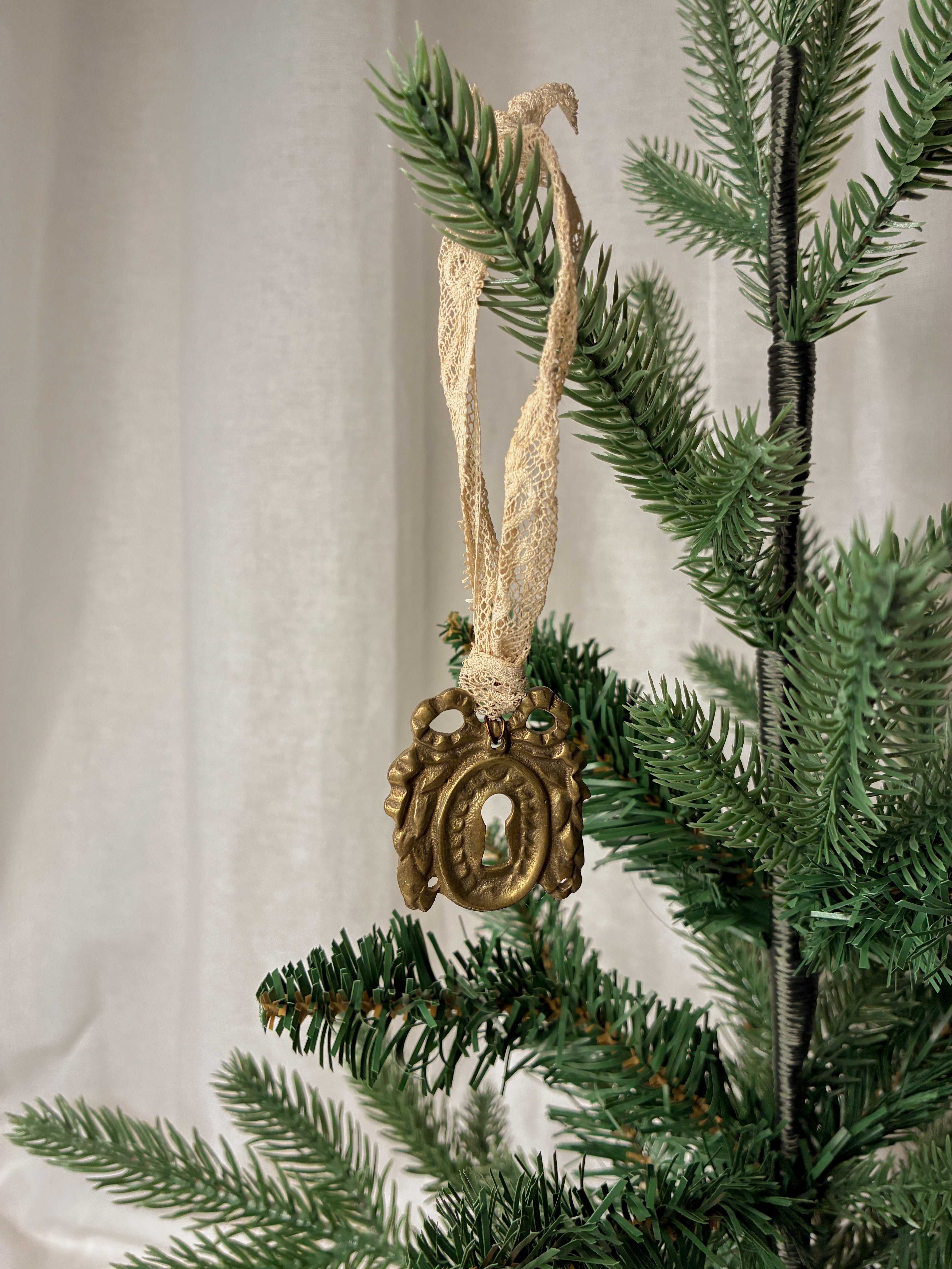 Serrure de Noël I - 19c dentille