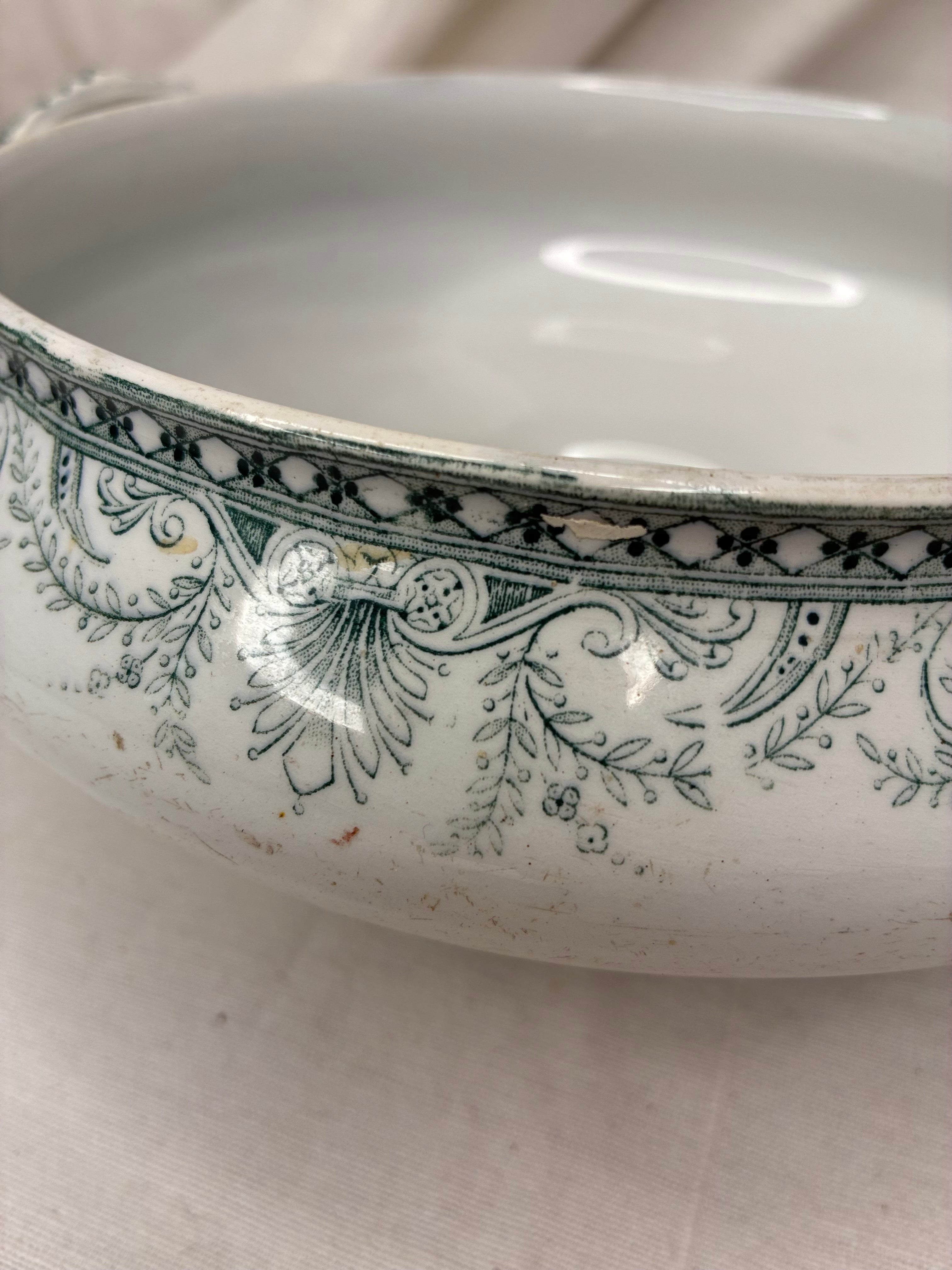 Antique French Tureen — Saint-Amand & Hamage Nord