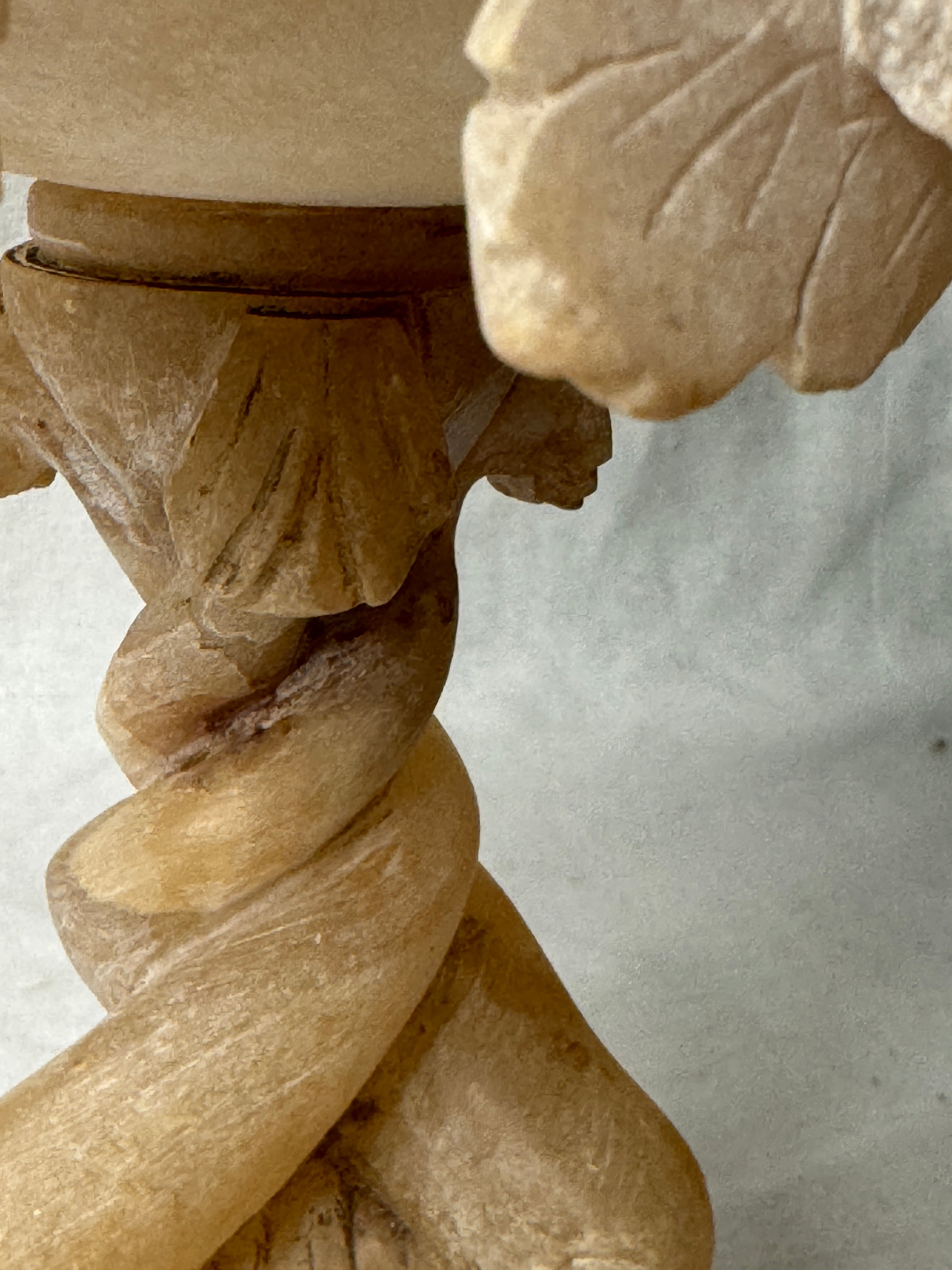 Antique Italian Volterra Alabaster Tazza, Bacchic Decoration, late 19th c.