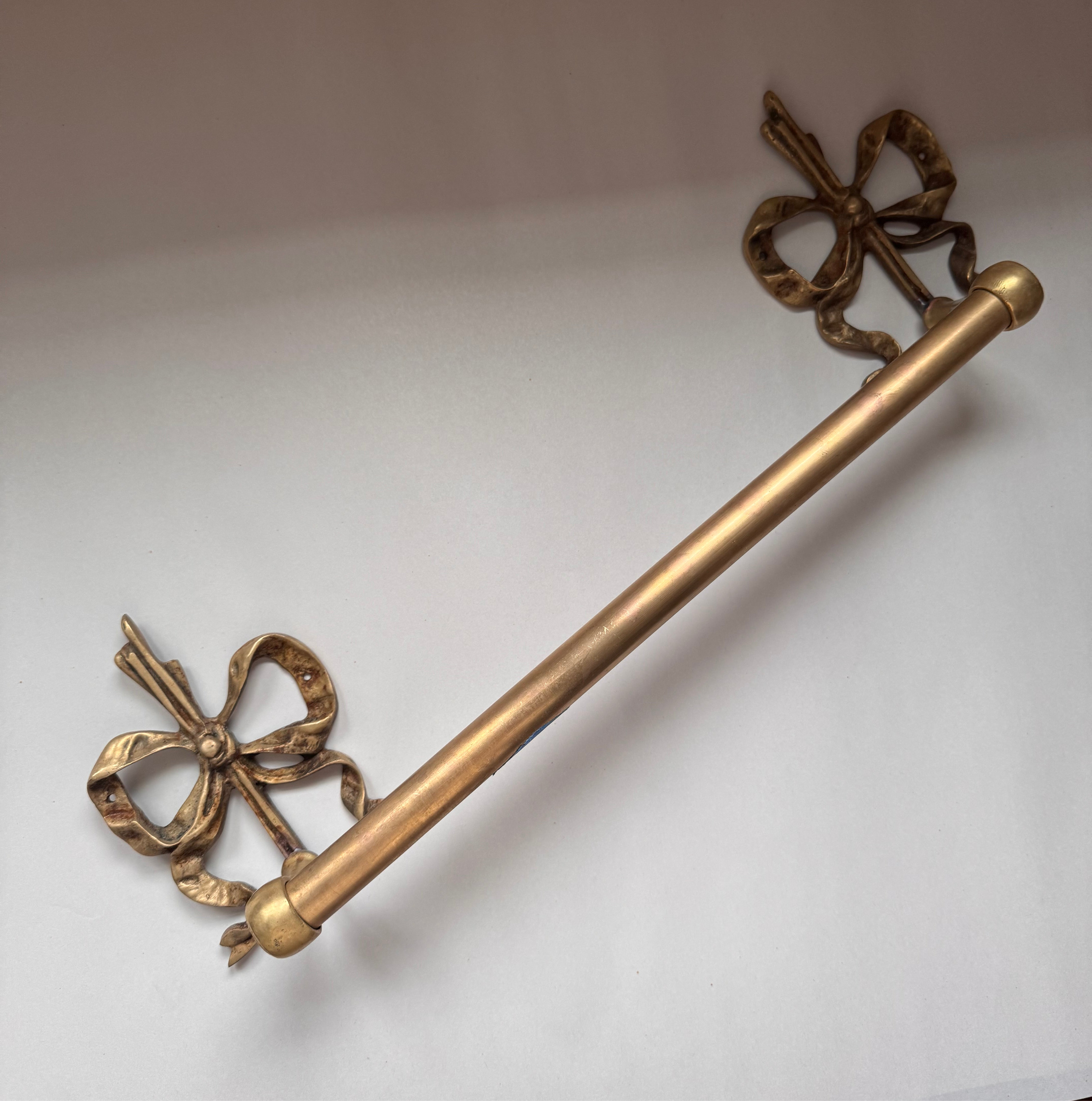 vintage bow towel bar