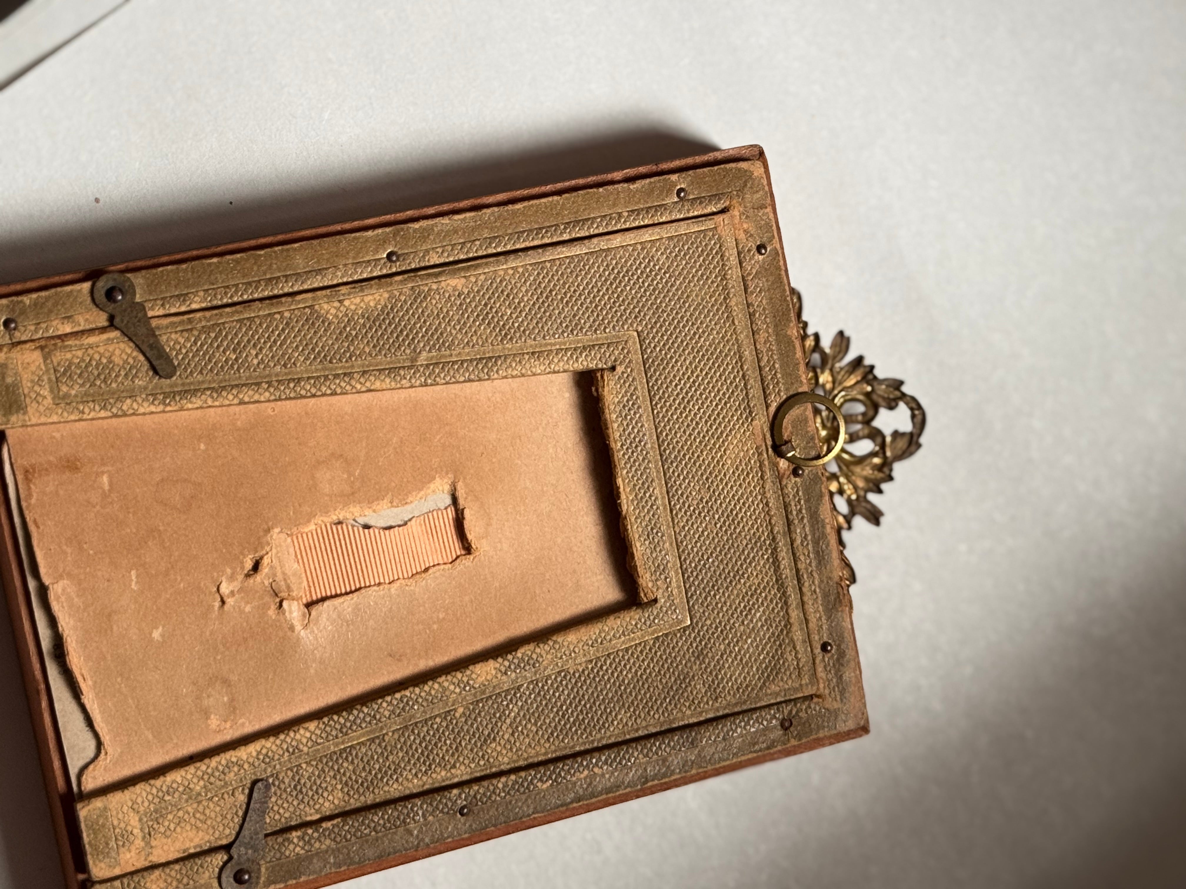 Antique Belle Époque wood and brass frame