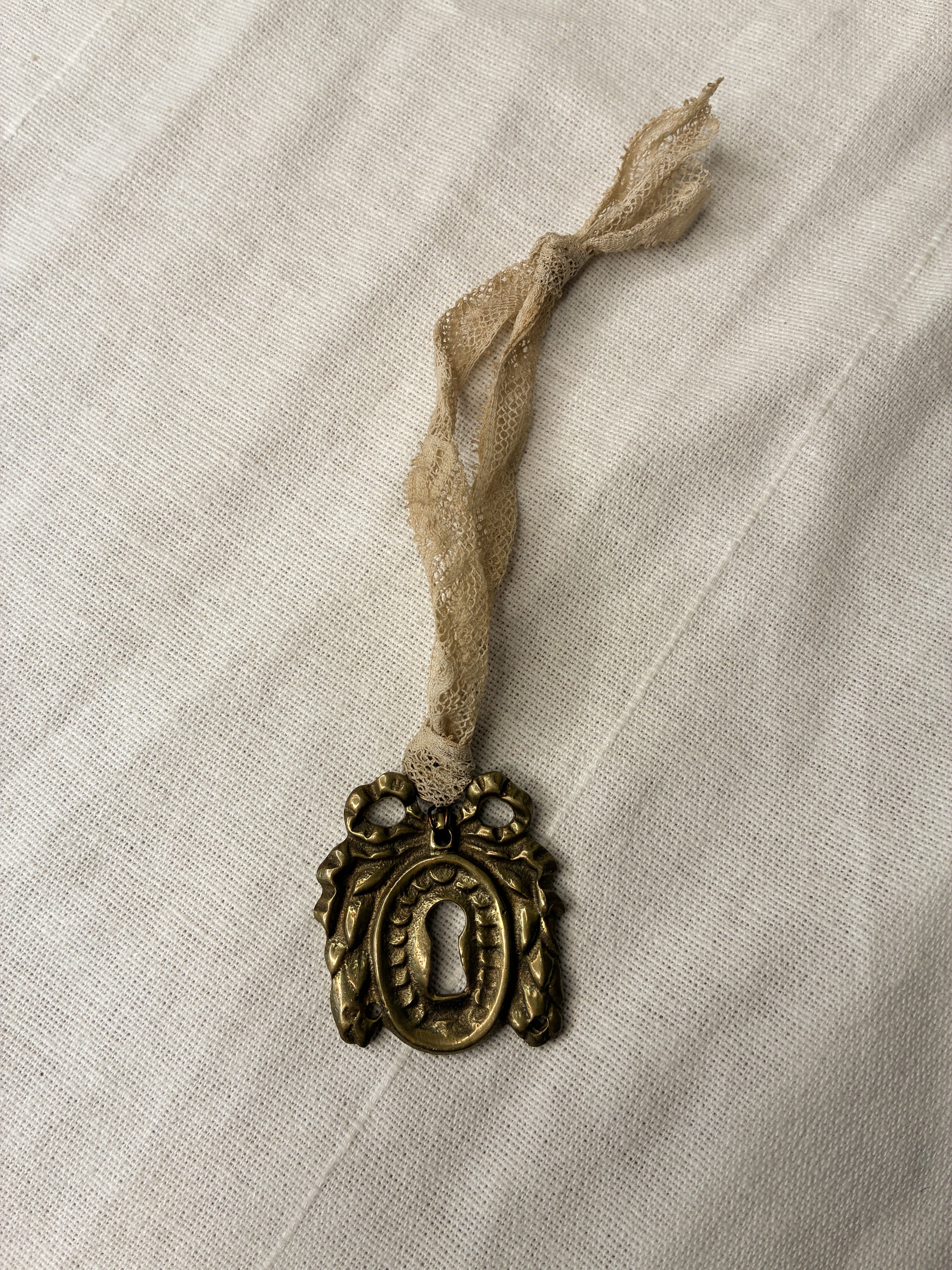 Serrure de Noël I - 19c dentille