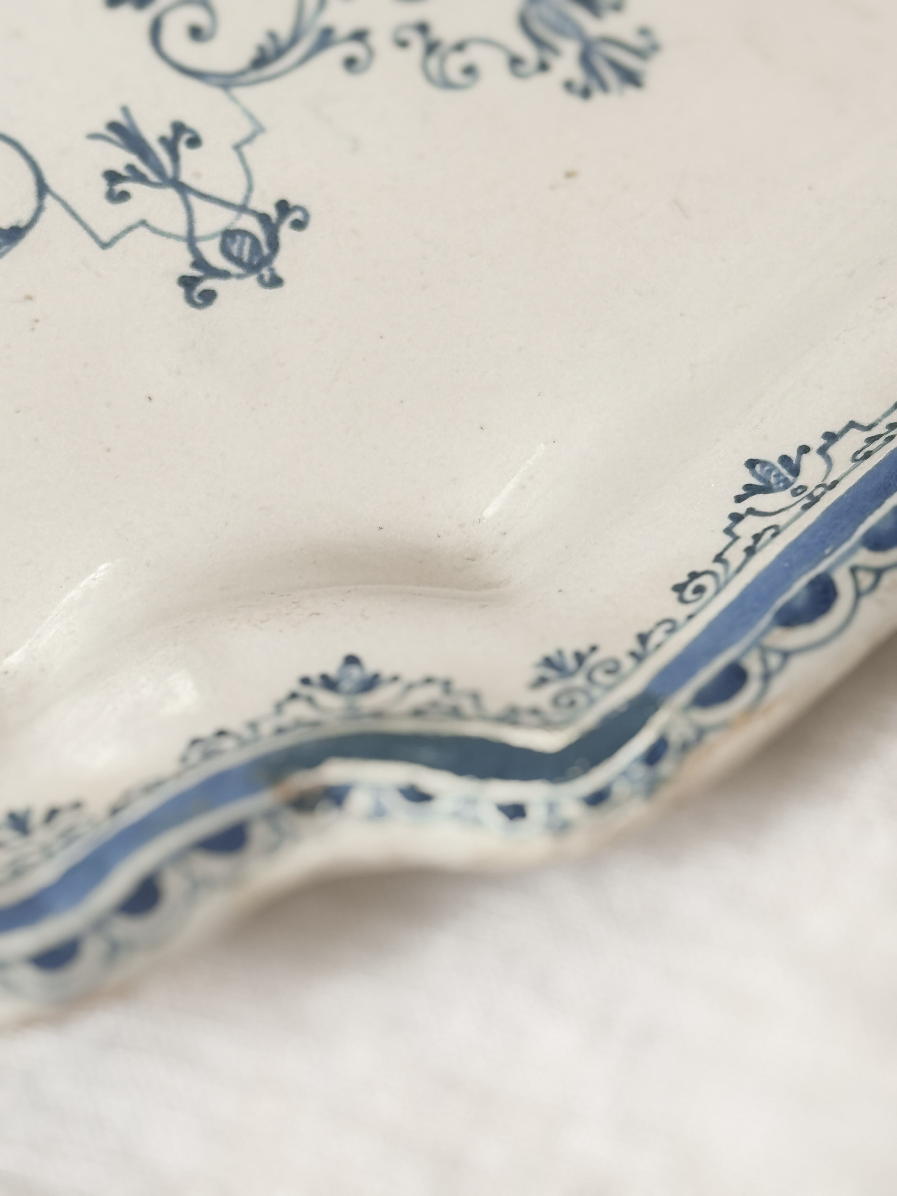 Antique French Faience Shaped Platter, Moustiers Style Bérain Decoration, 19th Century