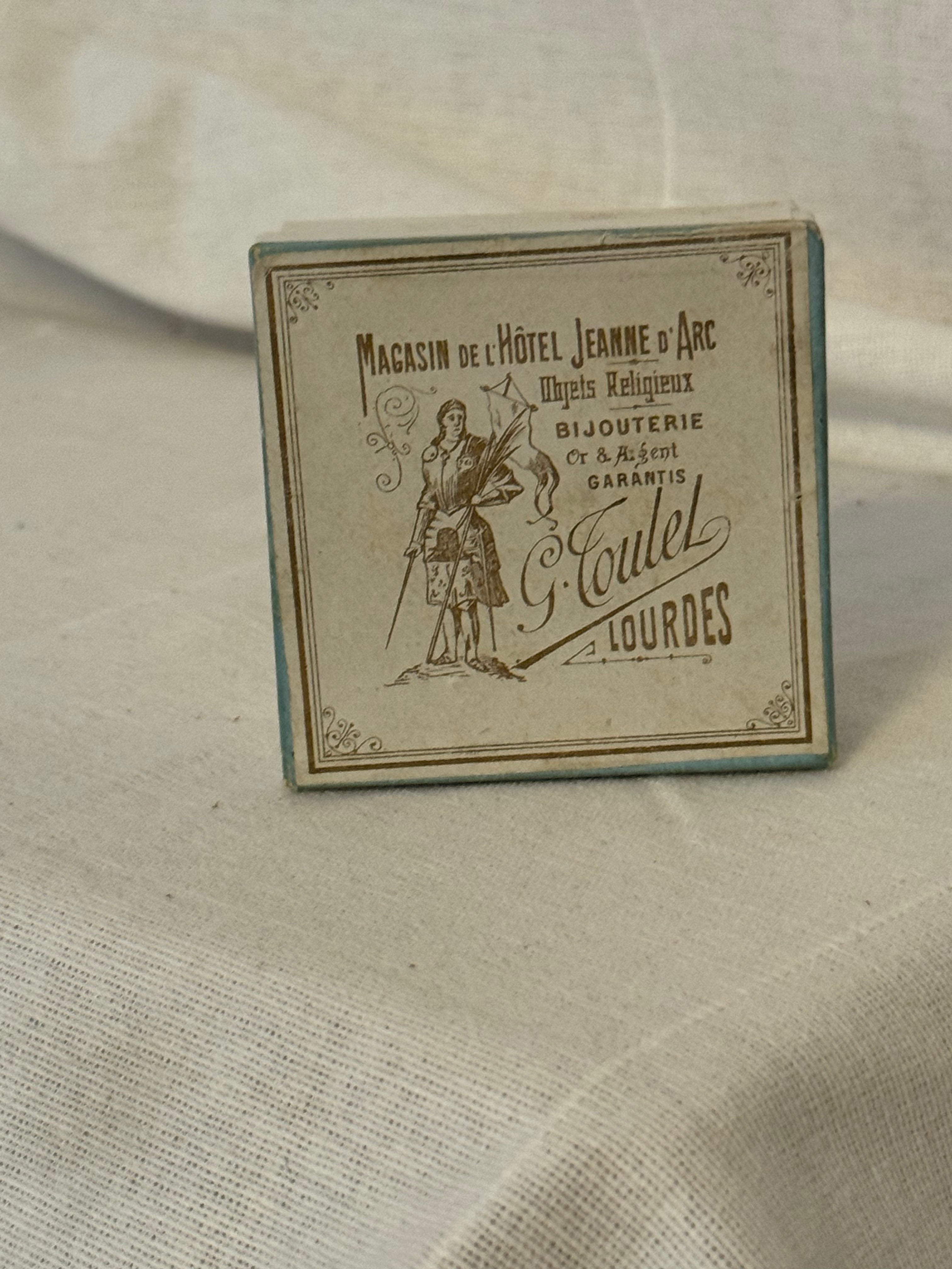 Antique Souvenir Box – Hôtel Jeanne d’Arc