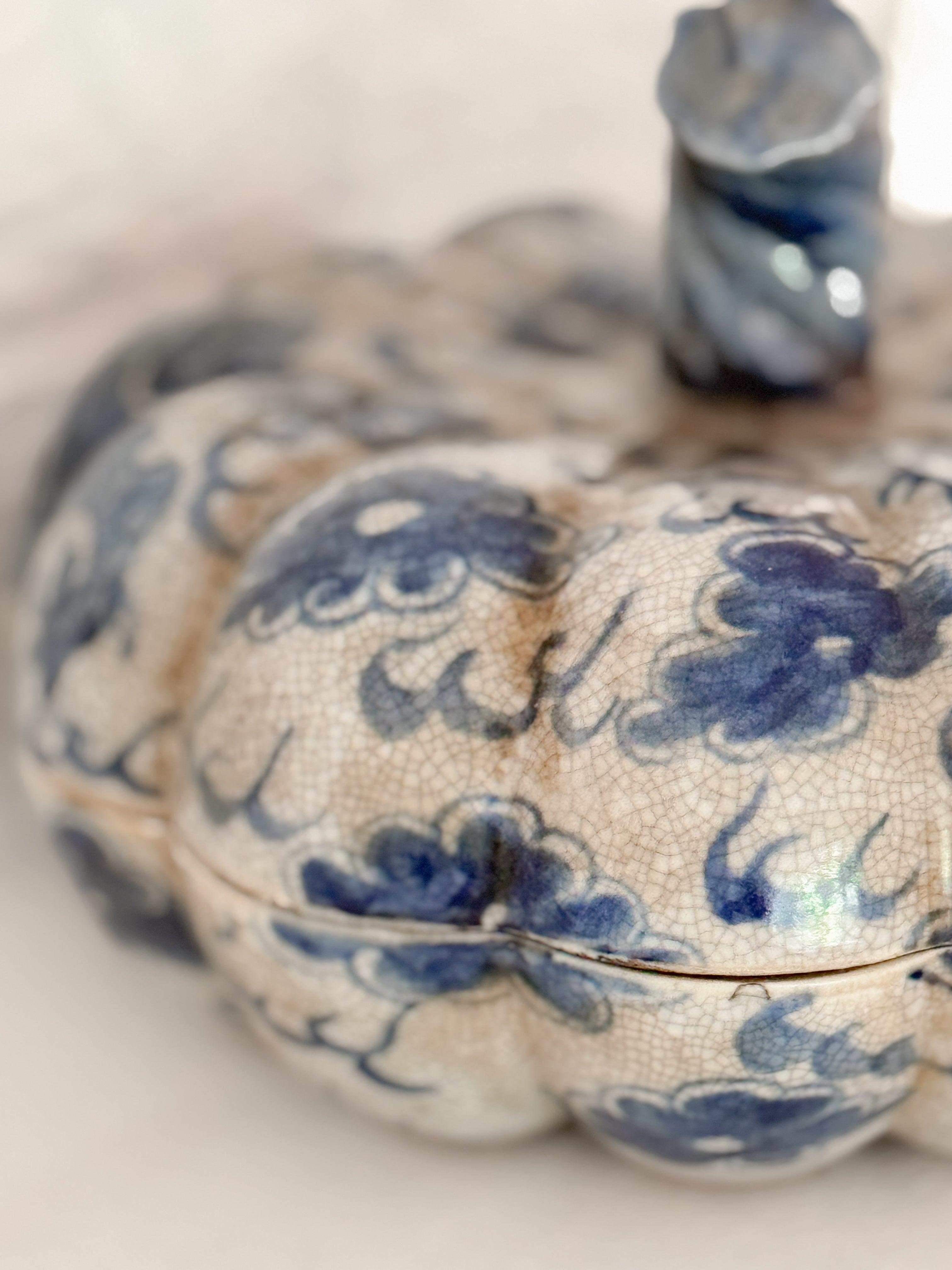 Antique French Faïence Pumpkin Pot Couvert, Bleu de Chine,18th c.