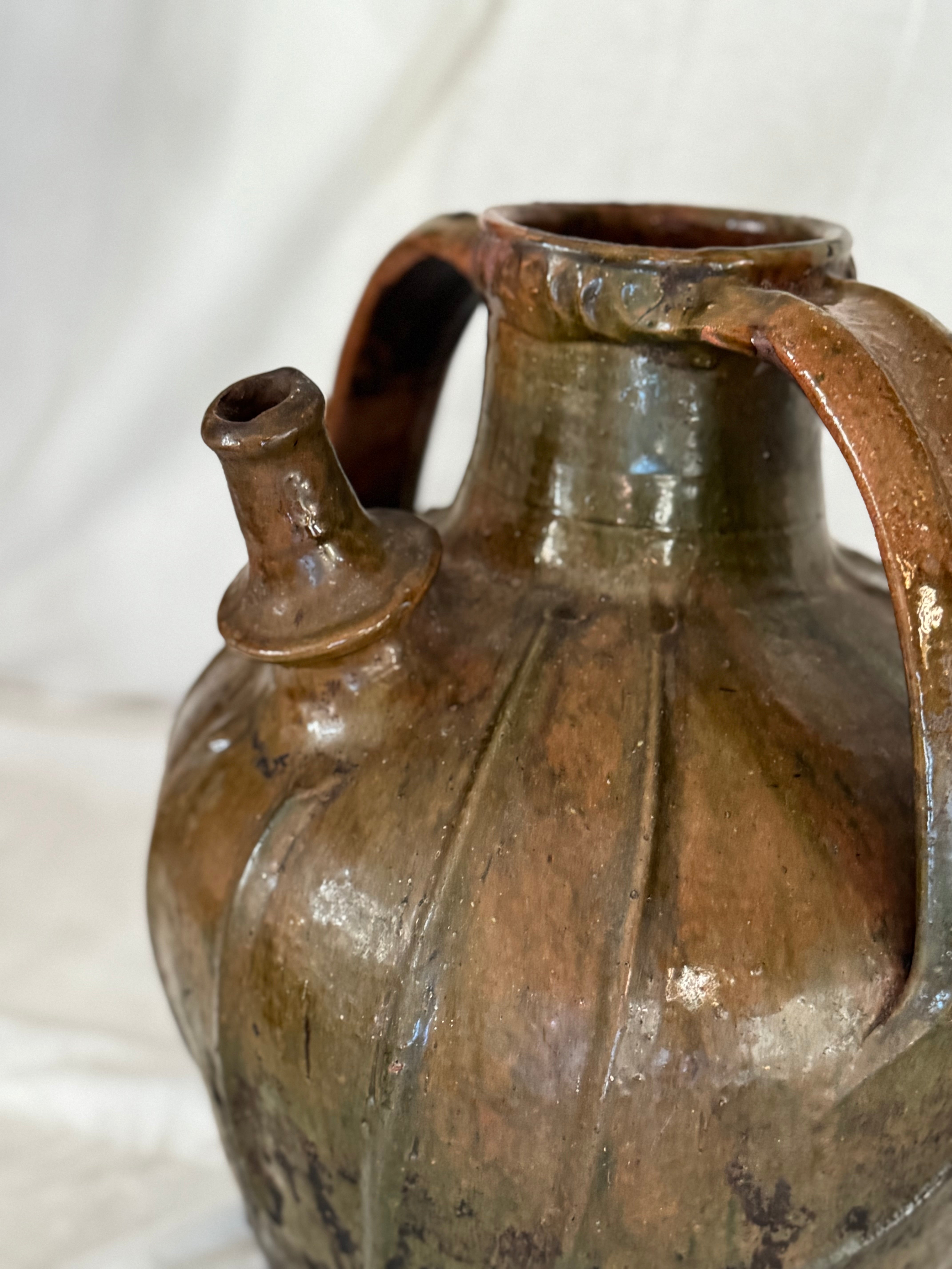 Antique melard à bec