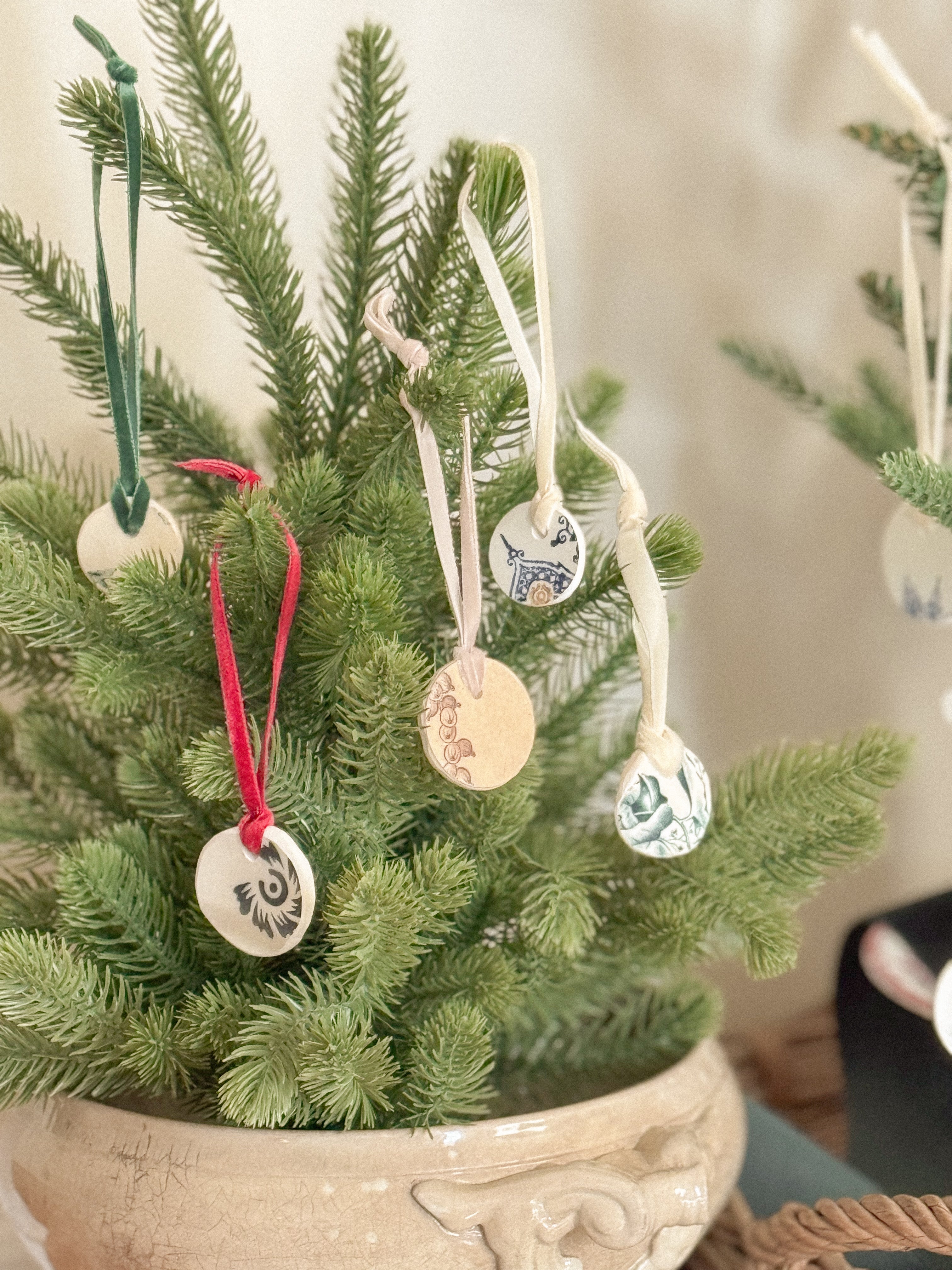 Antique plate fragment ornament - small