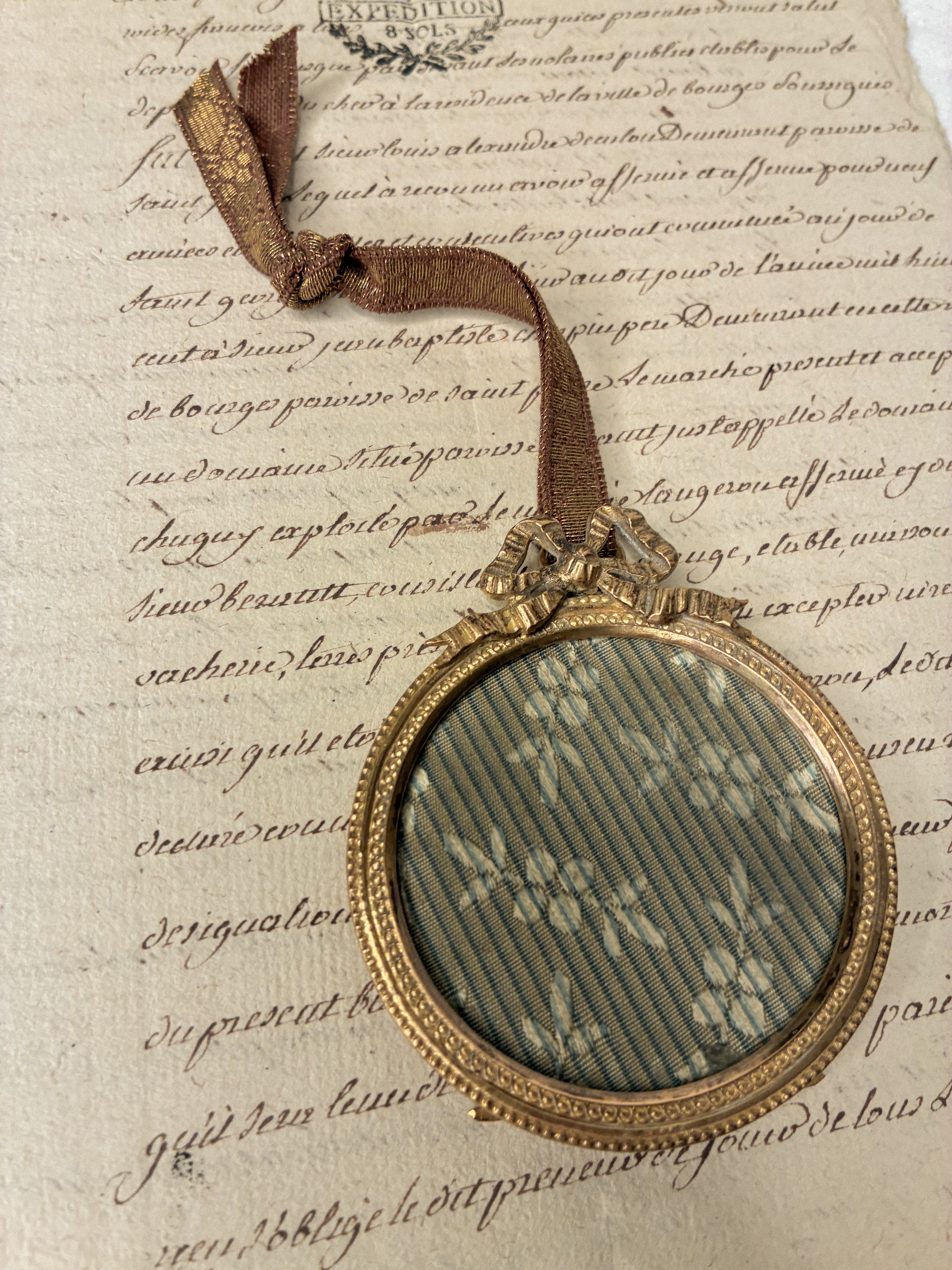 Ornament E: Antique Frame