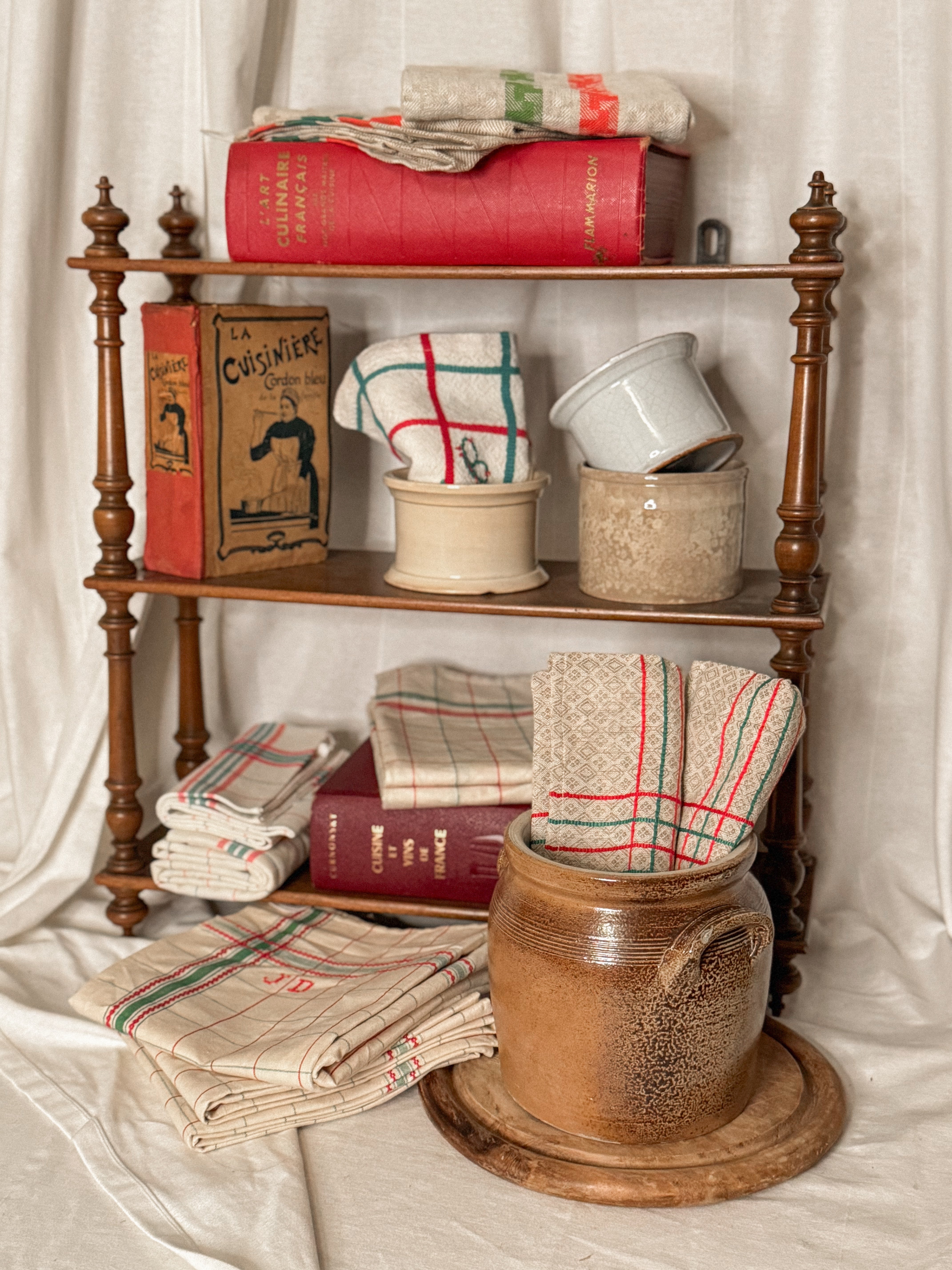 French Stoneware Pot En Grès