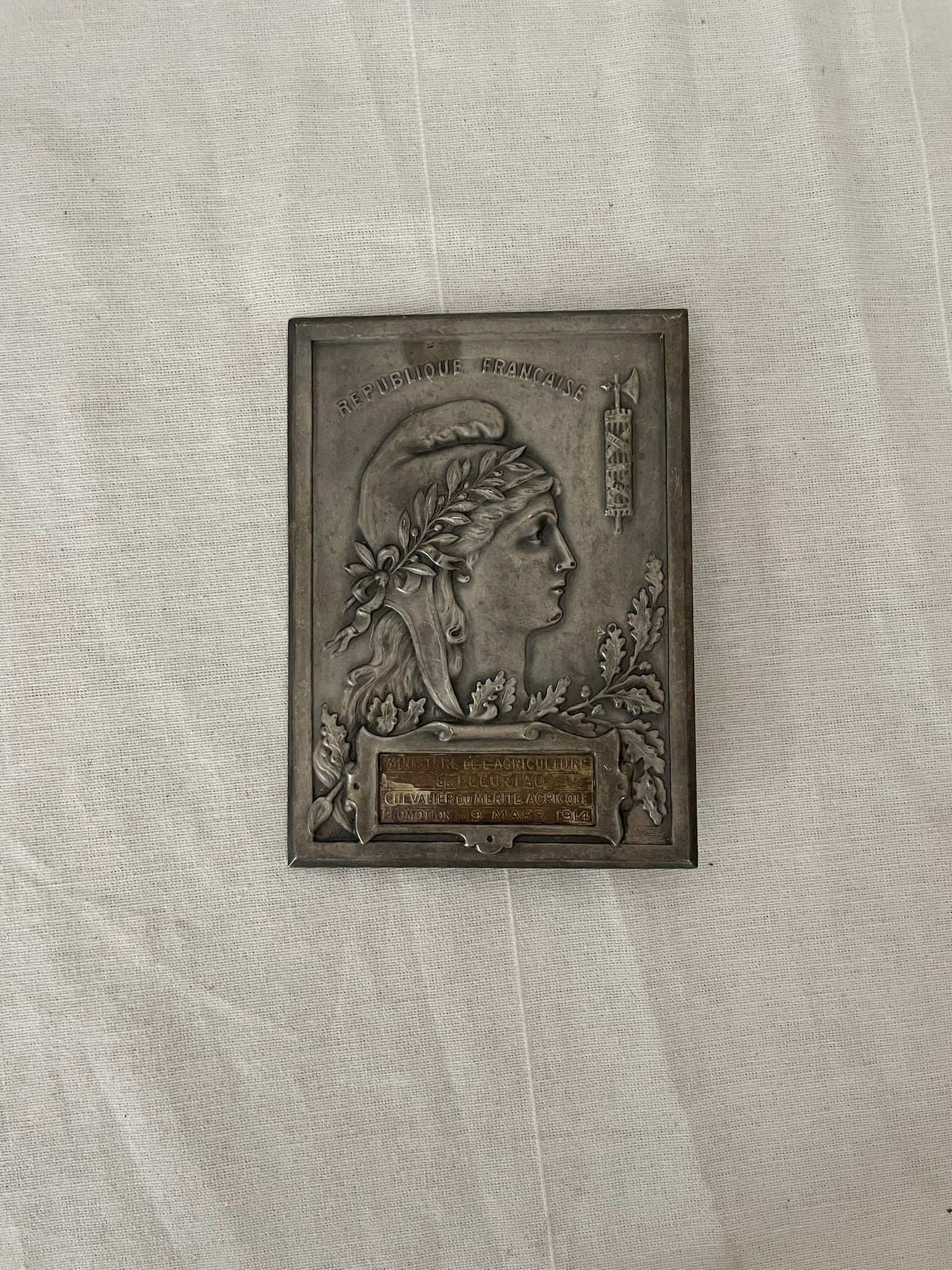 1914 French tabletop medal
