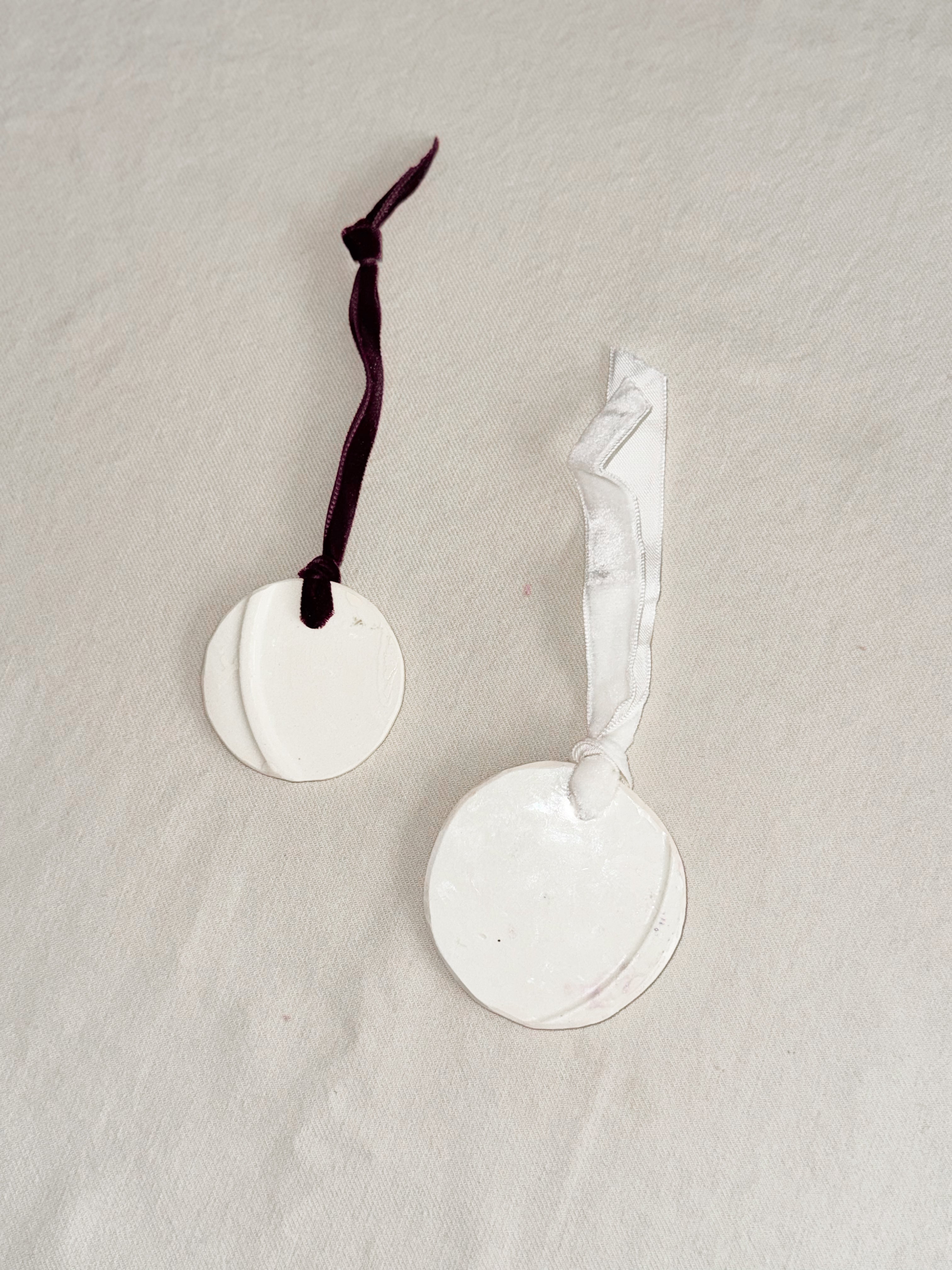 Antique plate fragment ornament - large