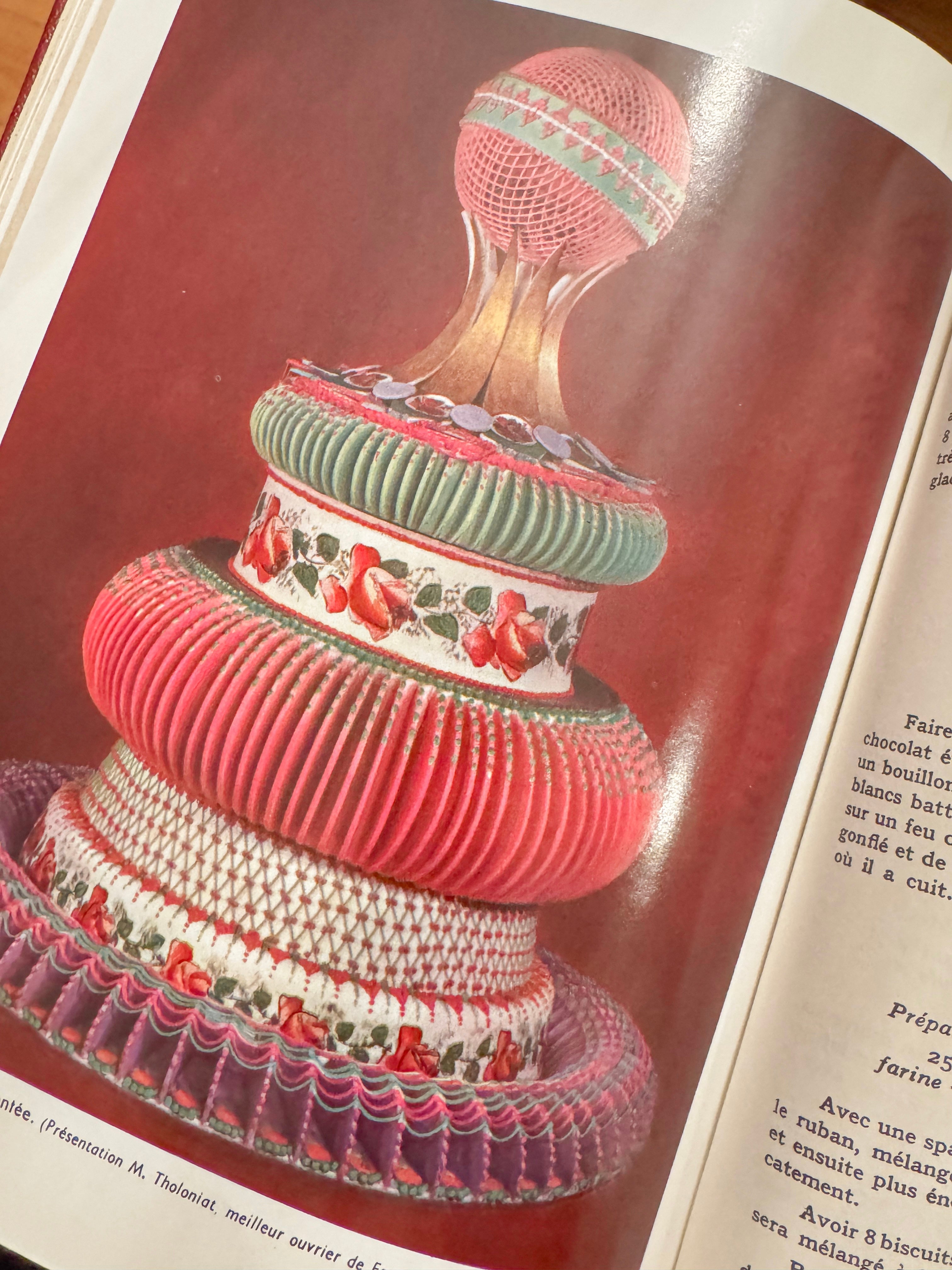 Cuisine et Vins de France — Vintage Cookbook - first edition