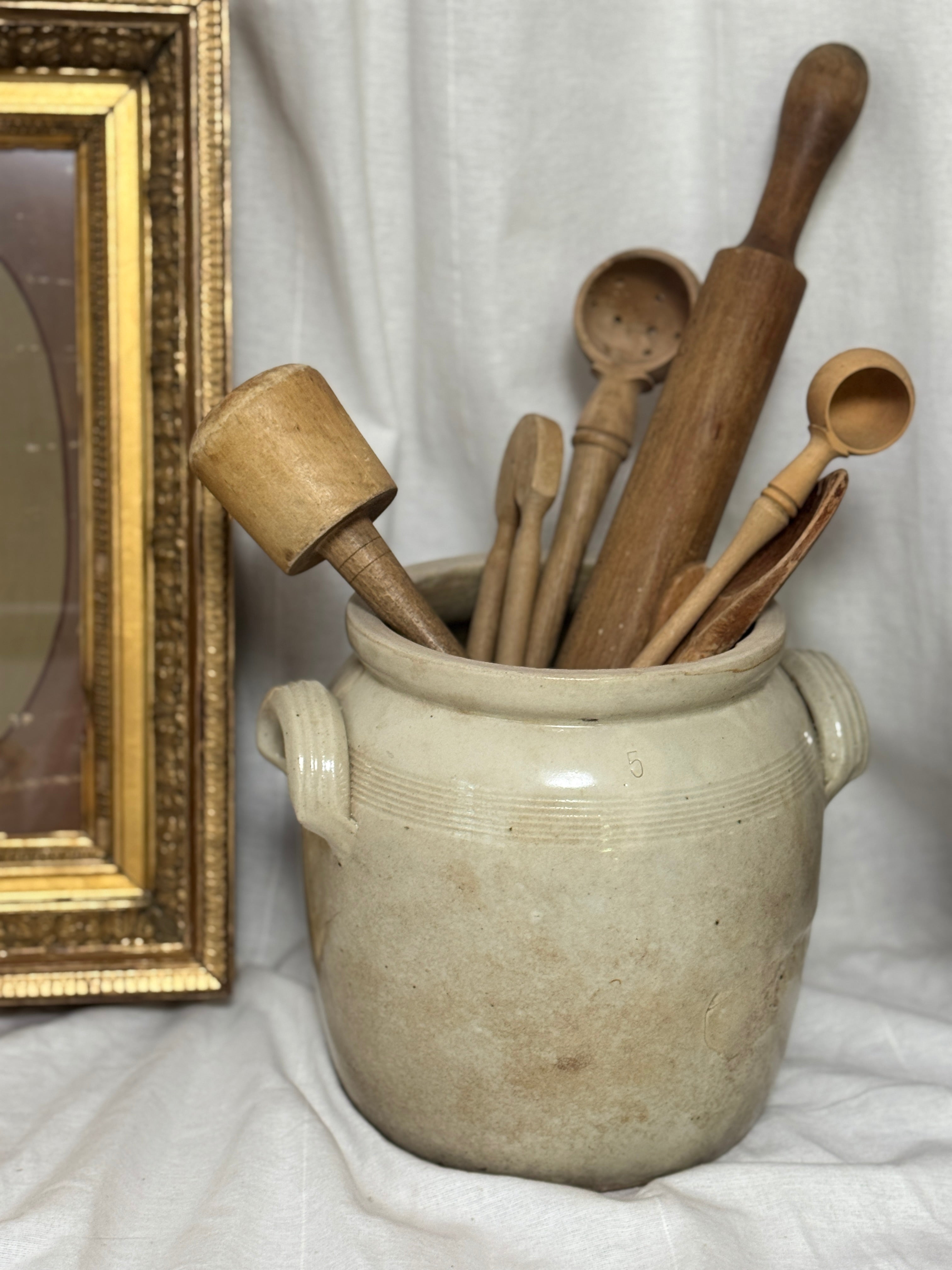 Antique French Pale Stoneware Confit Pot with Ribbed Handles, 19th Century