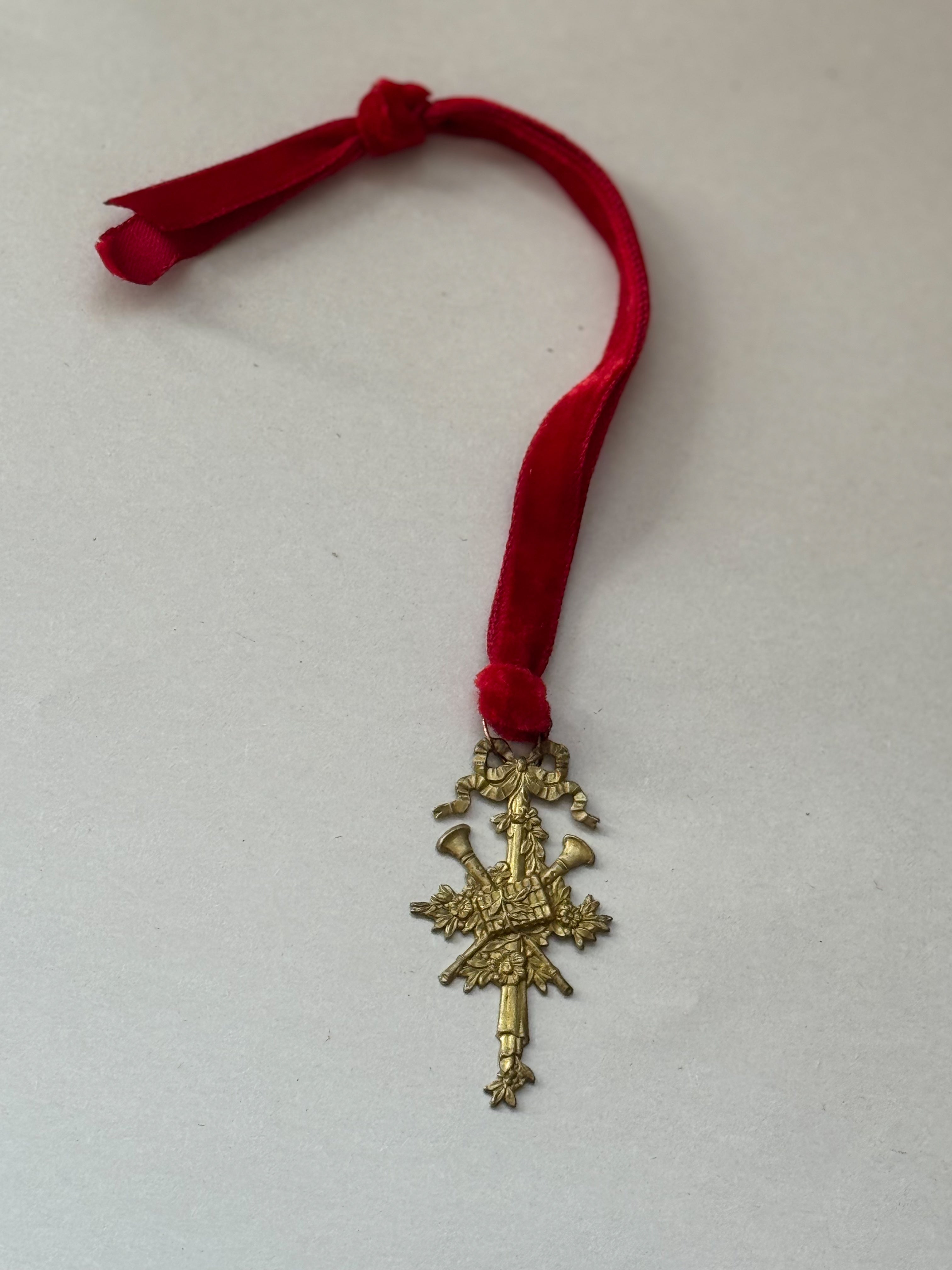 I: Antique French Escutcheon/Salvage Ornament on Antique Ribbon — Paris