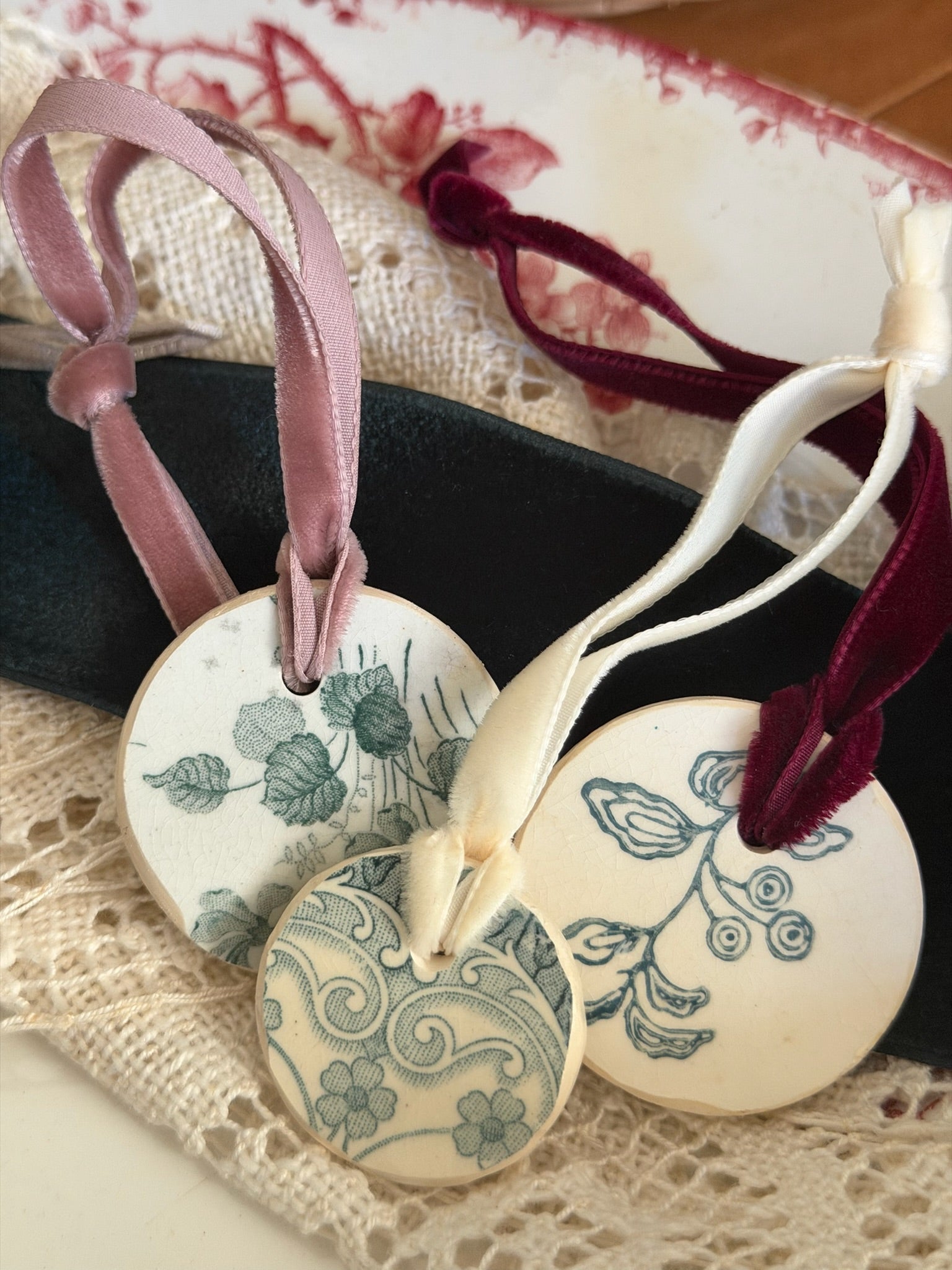 Antique plate fragment ornament - Medium