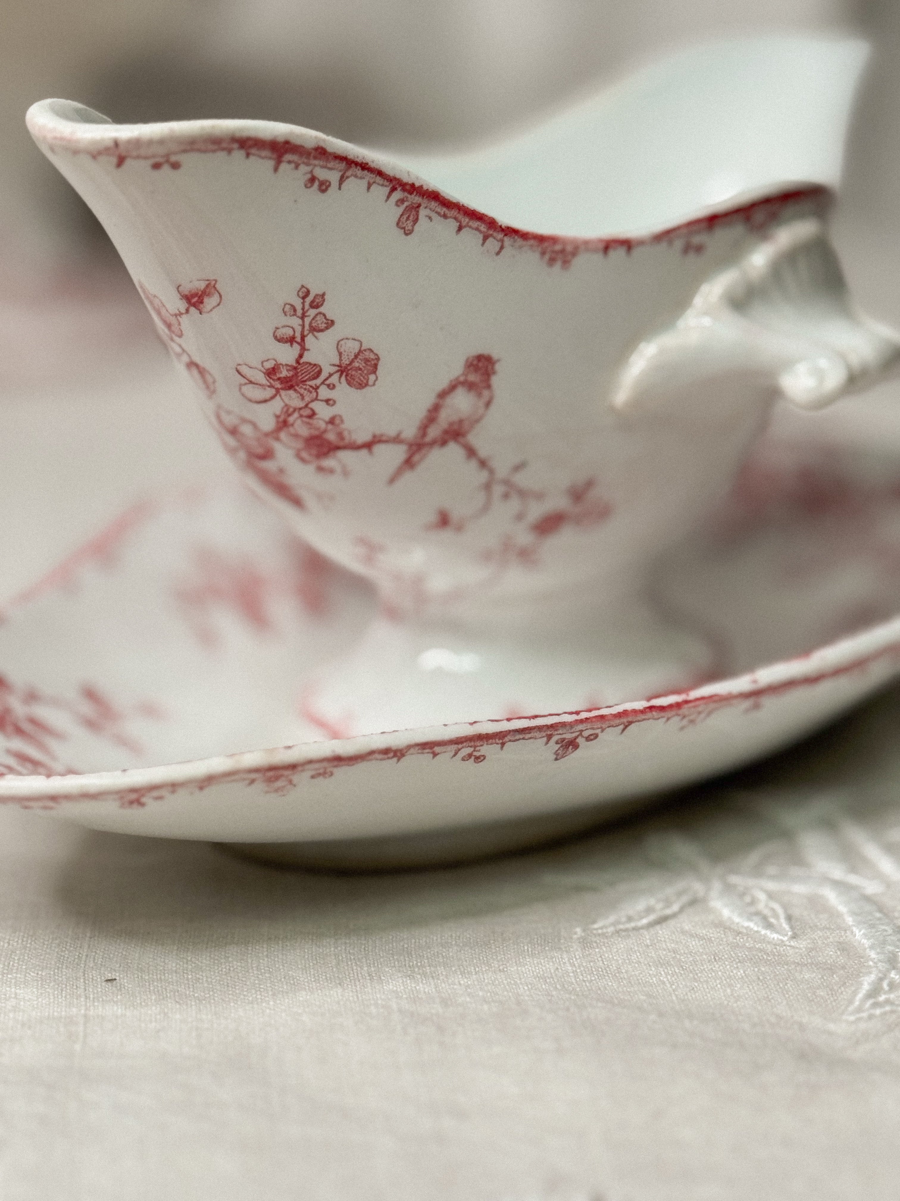 Antique Red Transfer Saucière