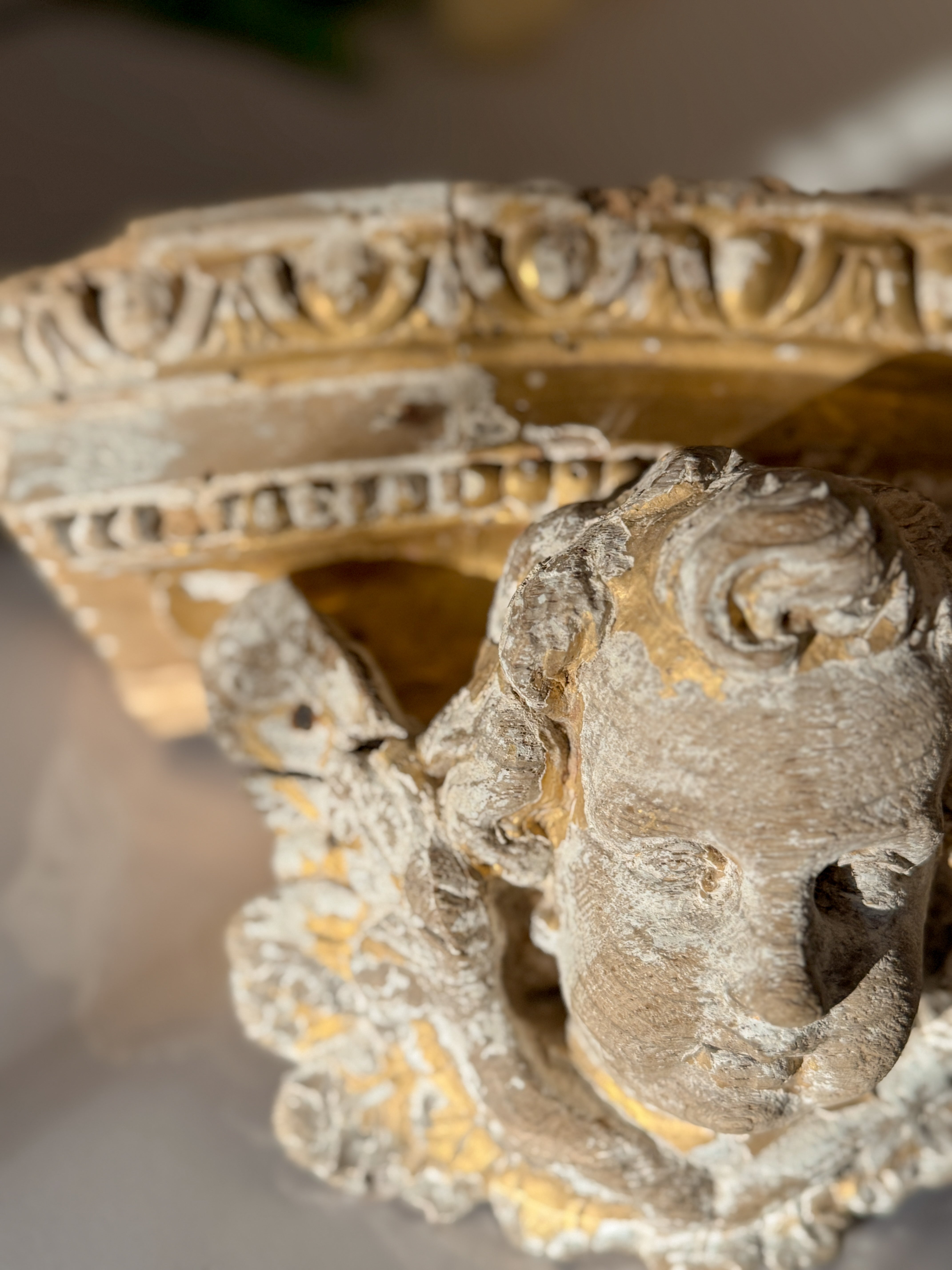 Antique Carved Giltwood Cherub Wall Bracket, French or Italian, 18th to 19th Century