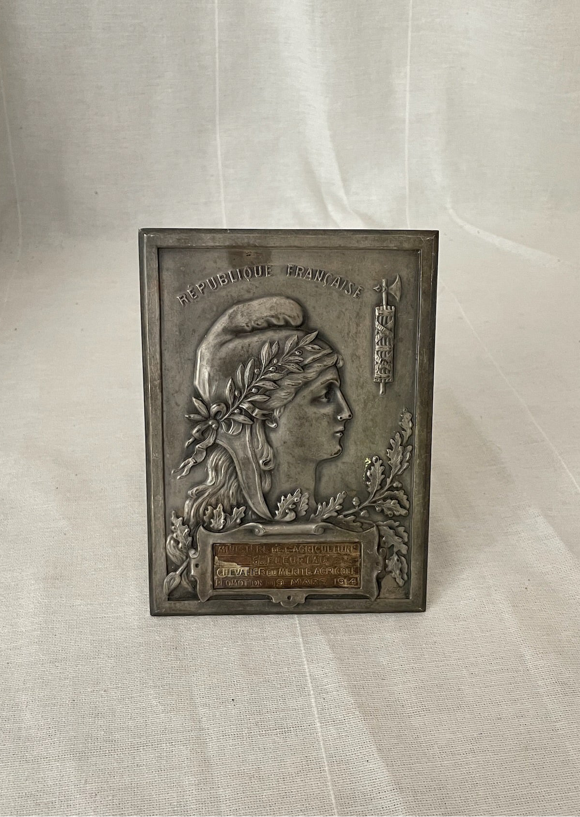 1914 French tabletop medal