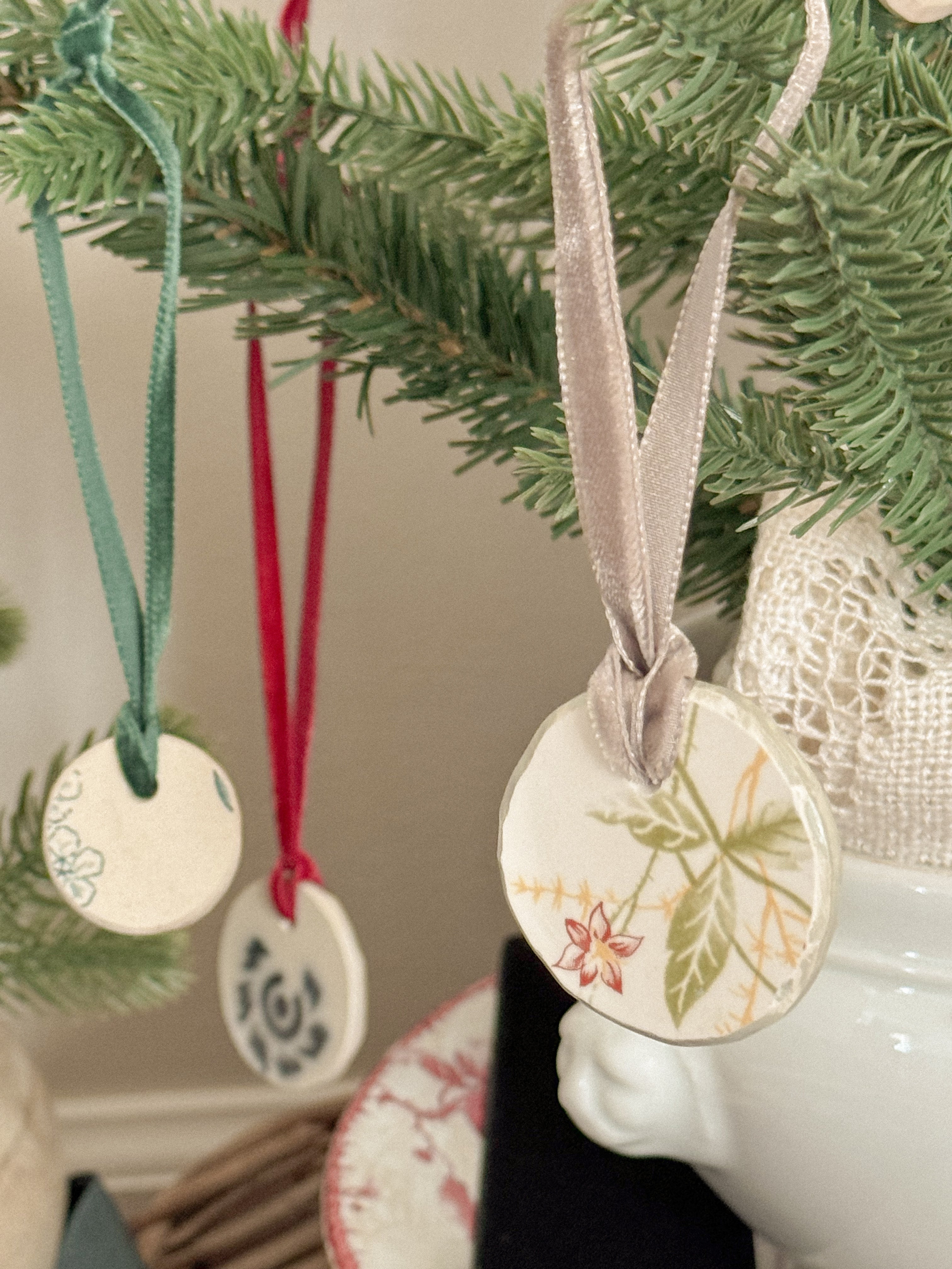 Antique plate fragment ornament - Medium