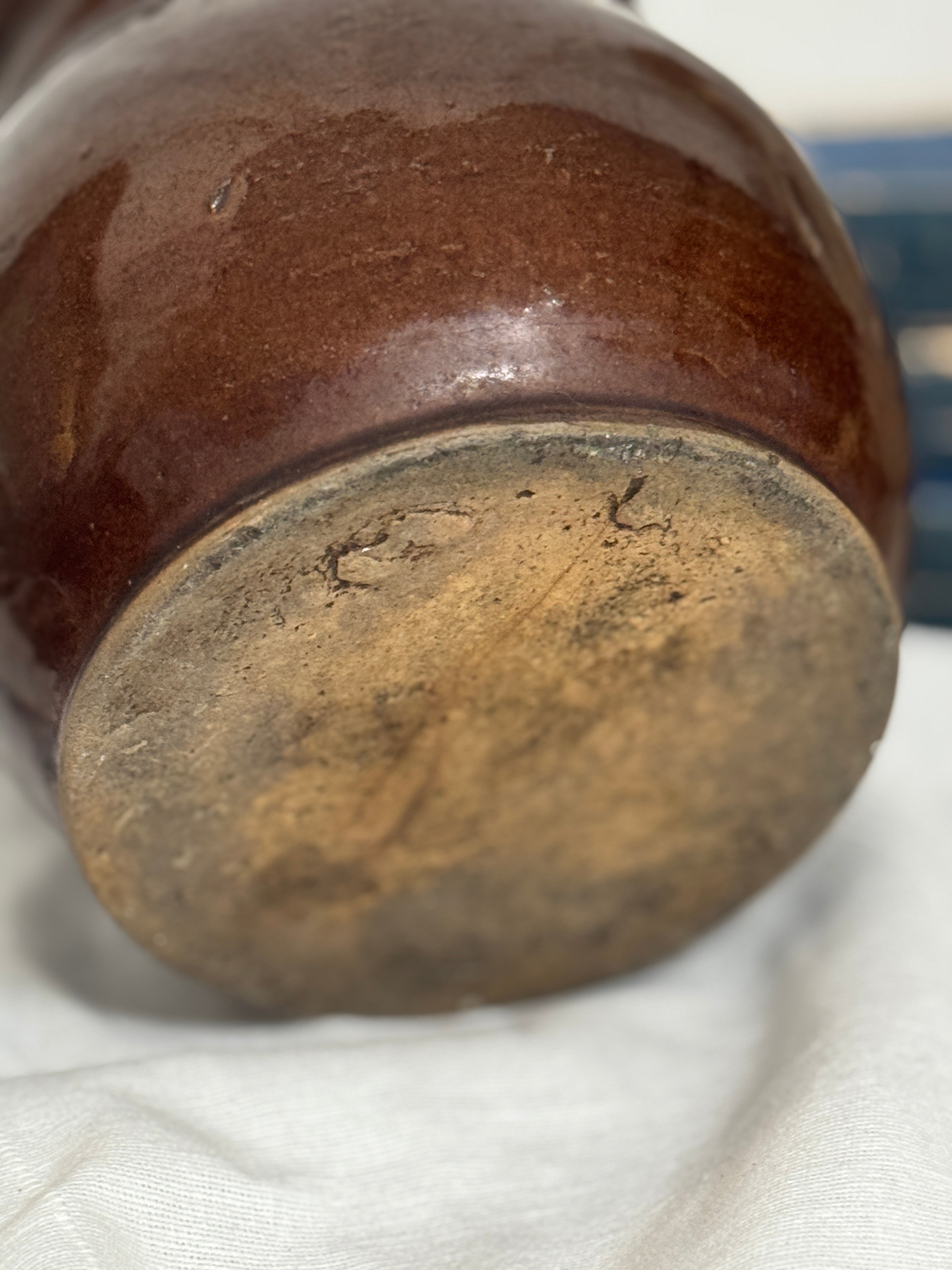 Antique French Brown-Glazed Stoneware Confit Pot with Loop Handle, 19th Century