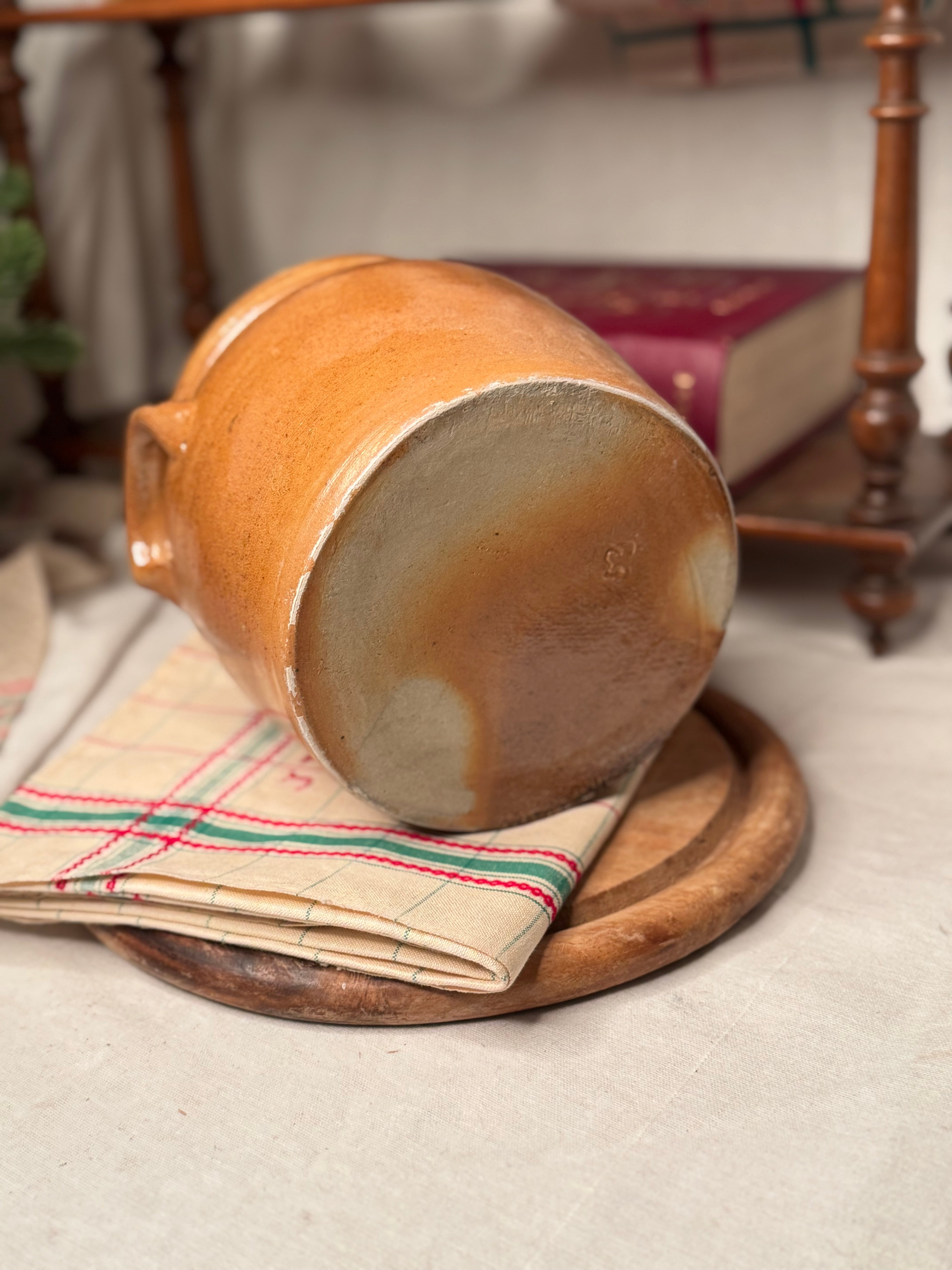 French Stoneware Pot En Grès