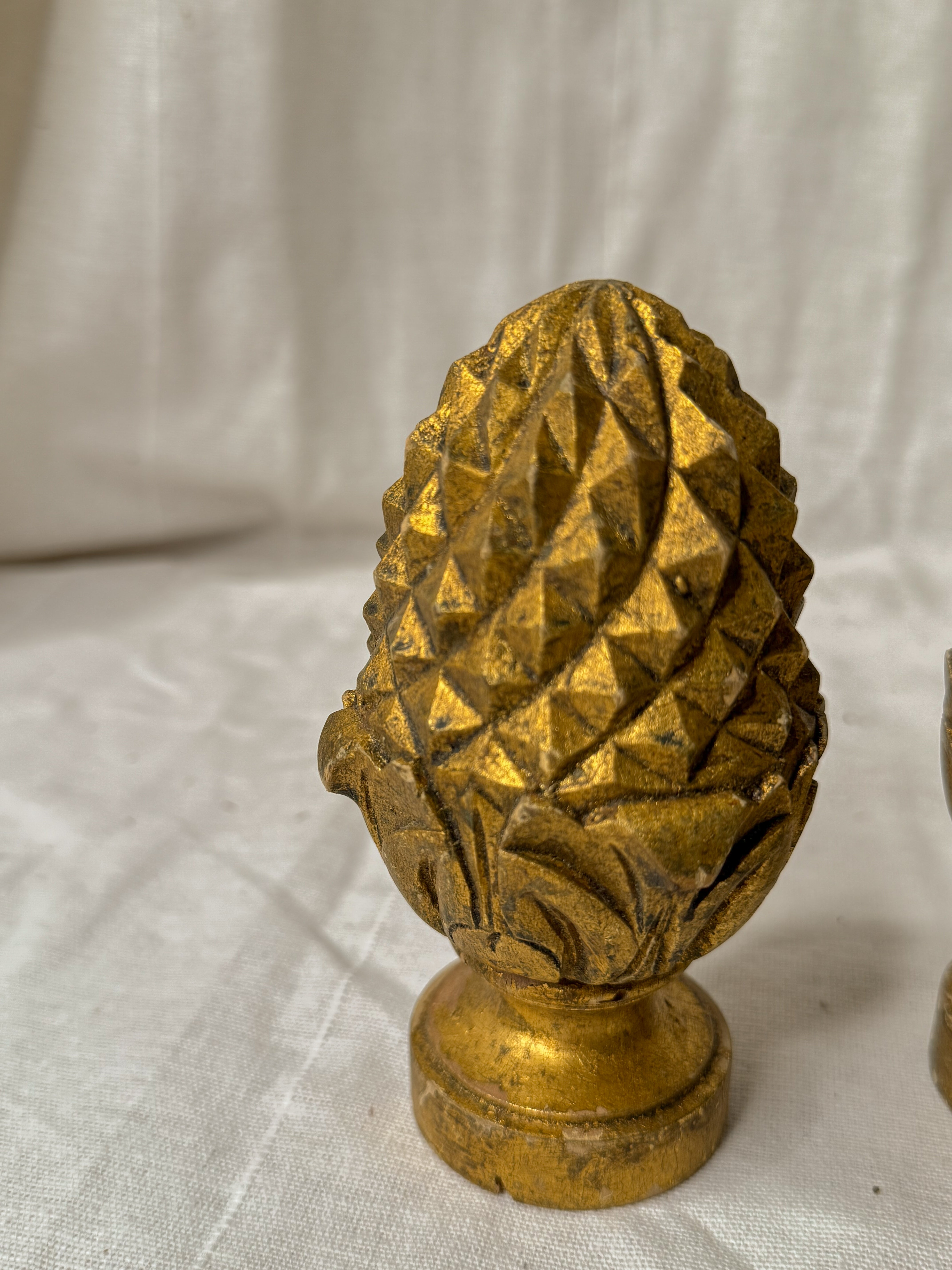 Gilded Wood Finial (c. 1910–1930) - green ribbon
