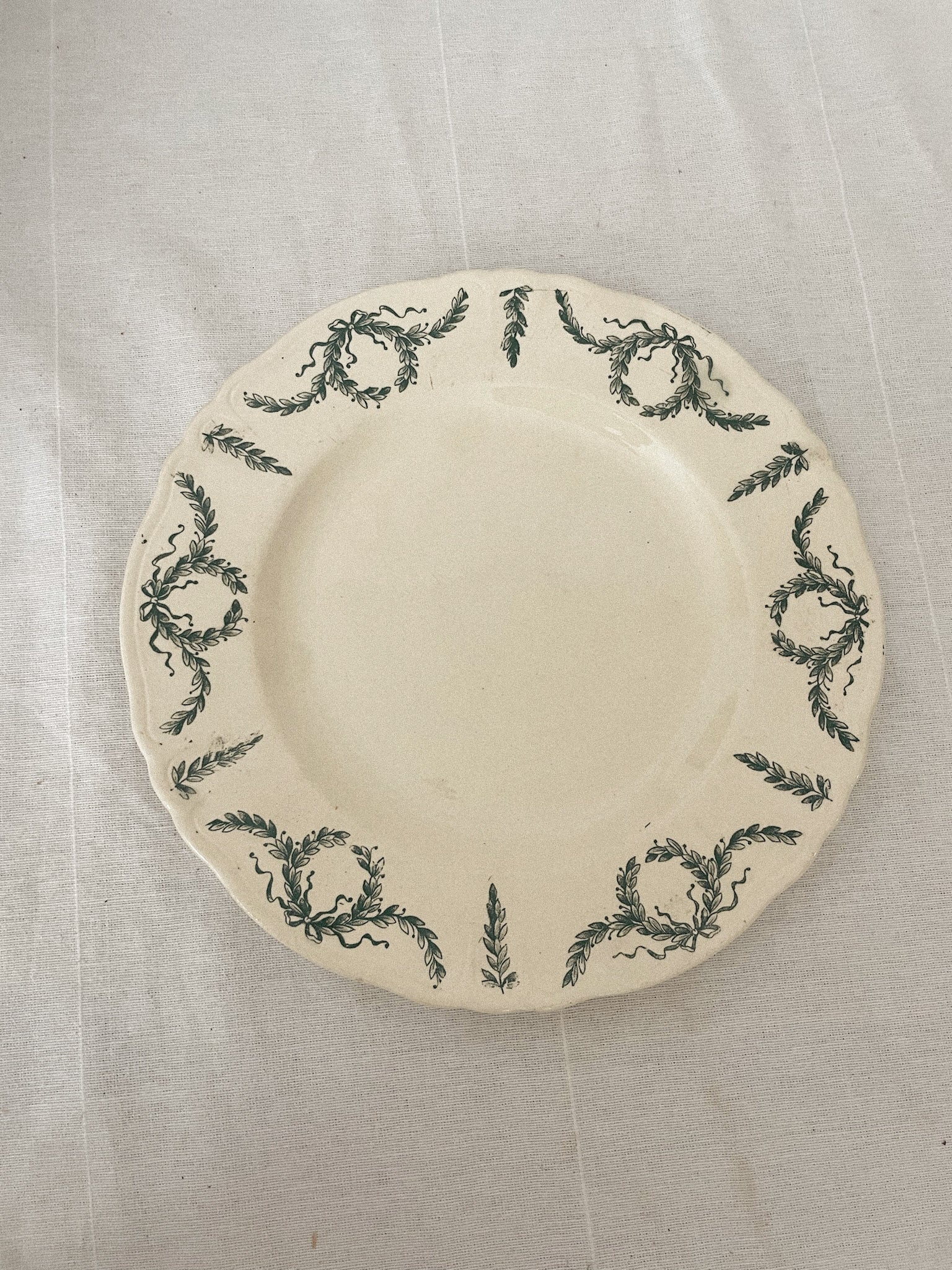 Longchamp green transfer ware faience  plate