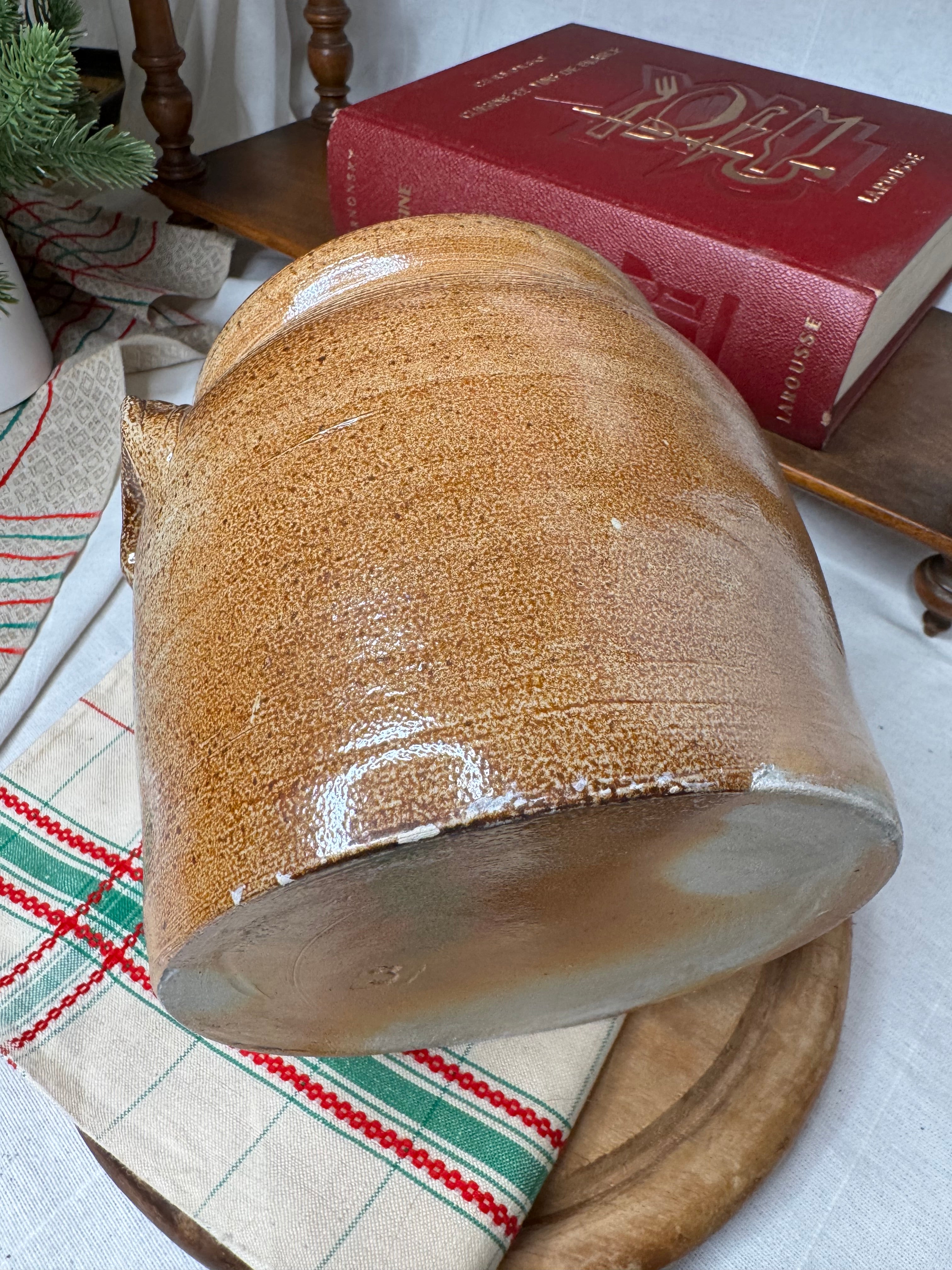 French Stoneware Pot En Grès