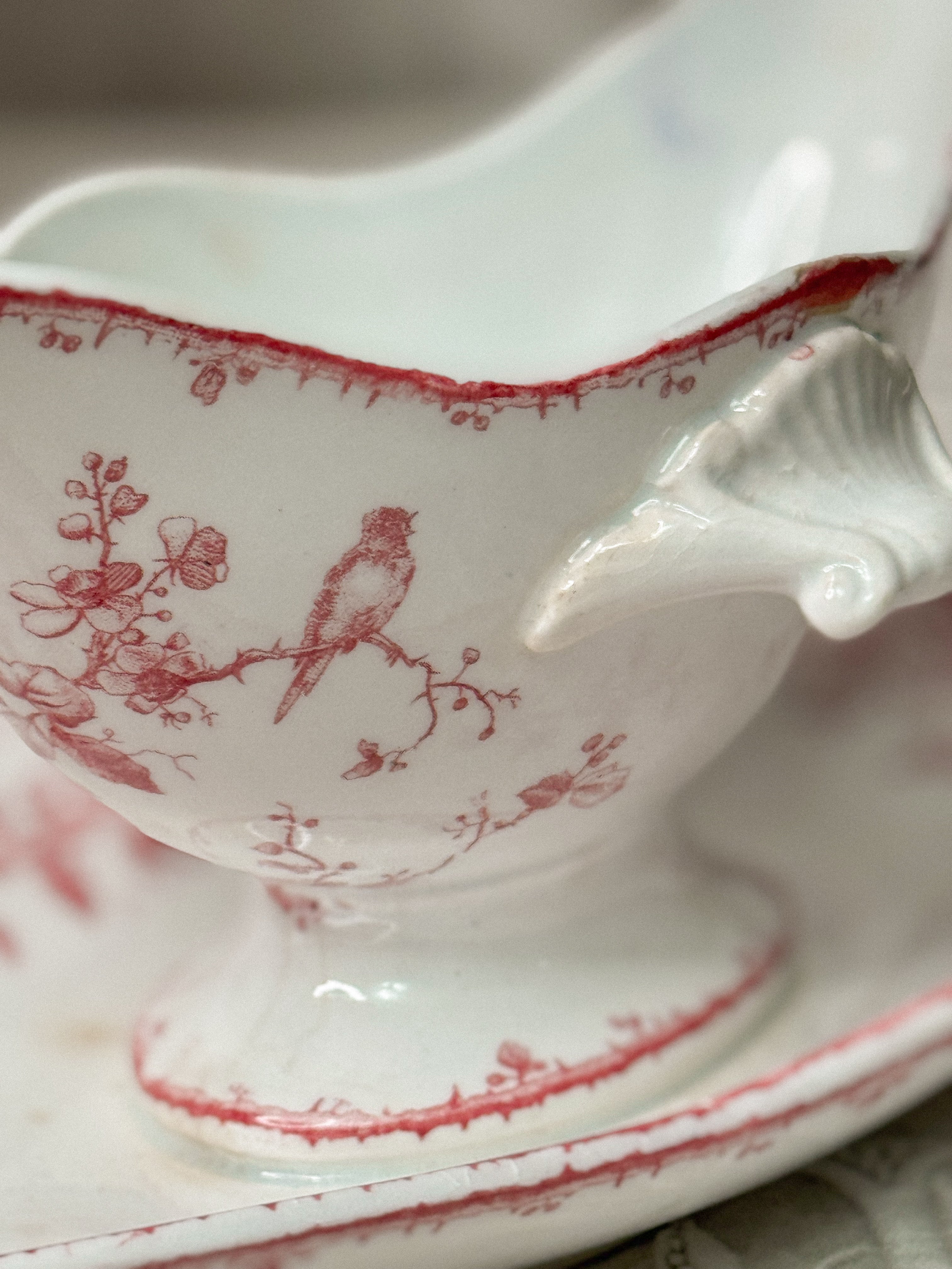 Antique Red Transfer Saucière