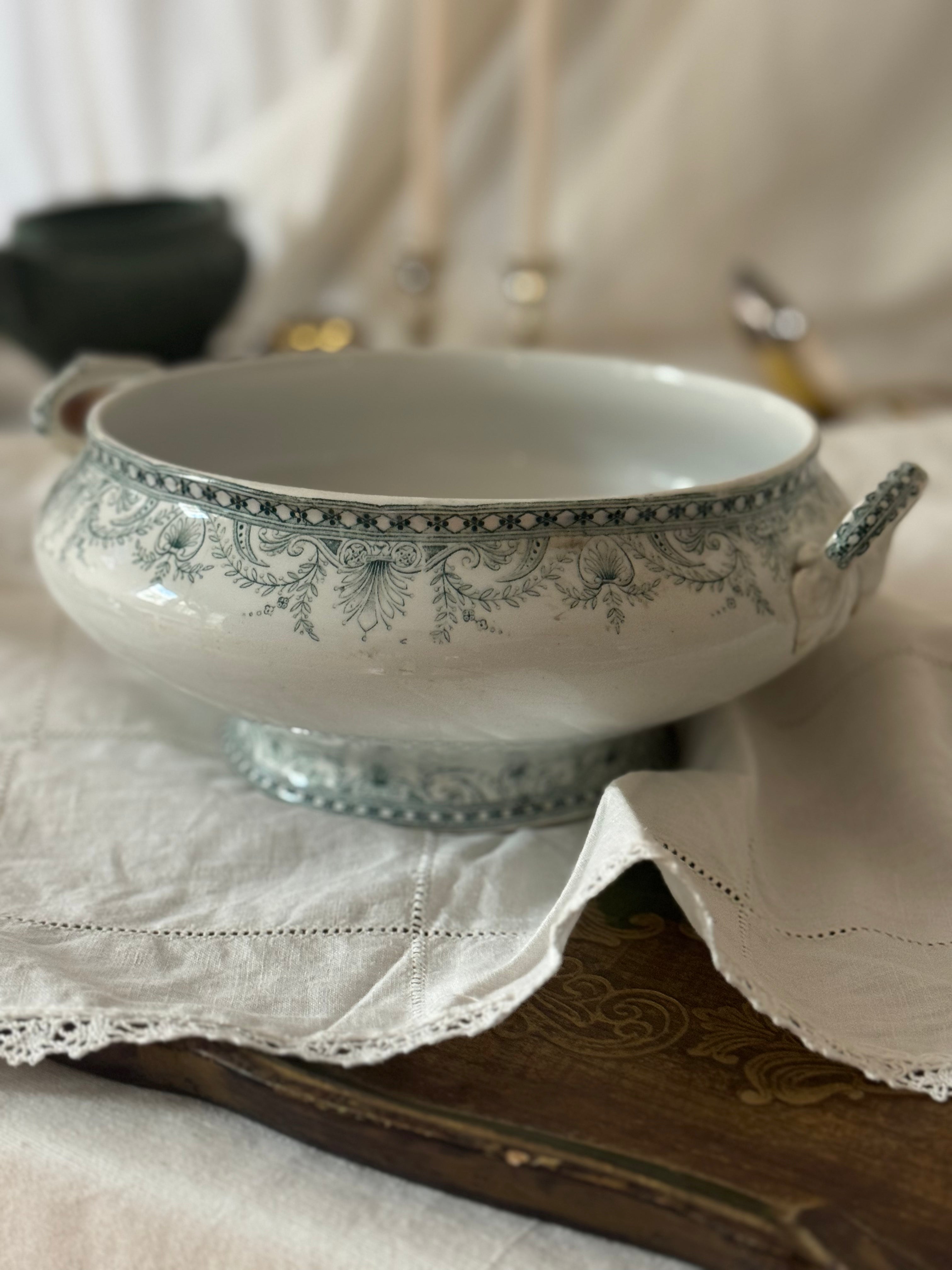 Antique French Tureen — Saint-Amand & Hamage Nord