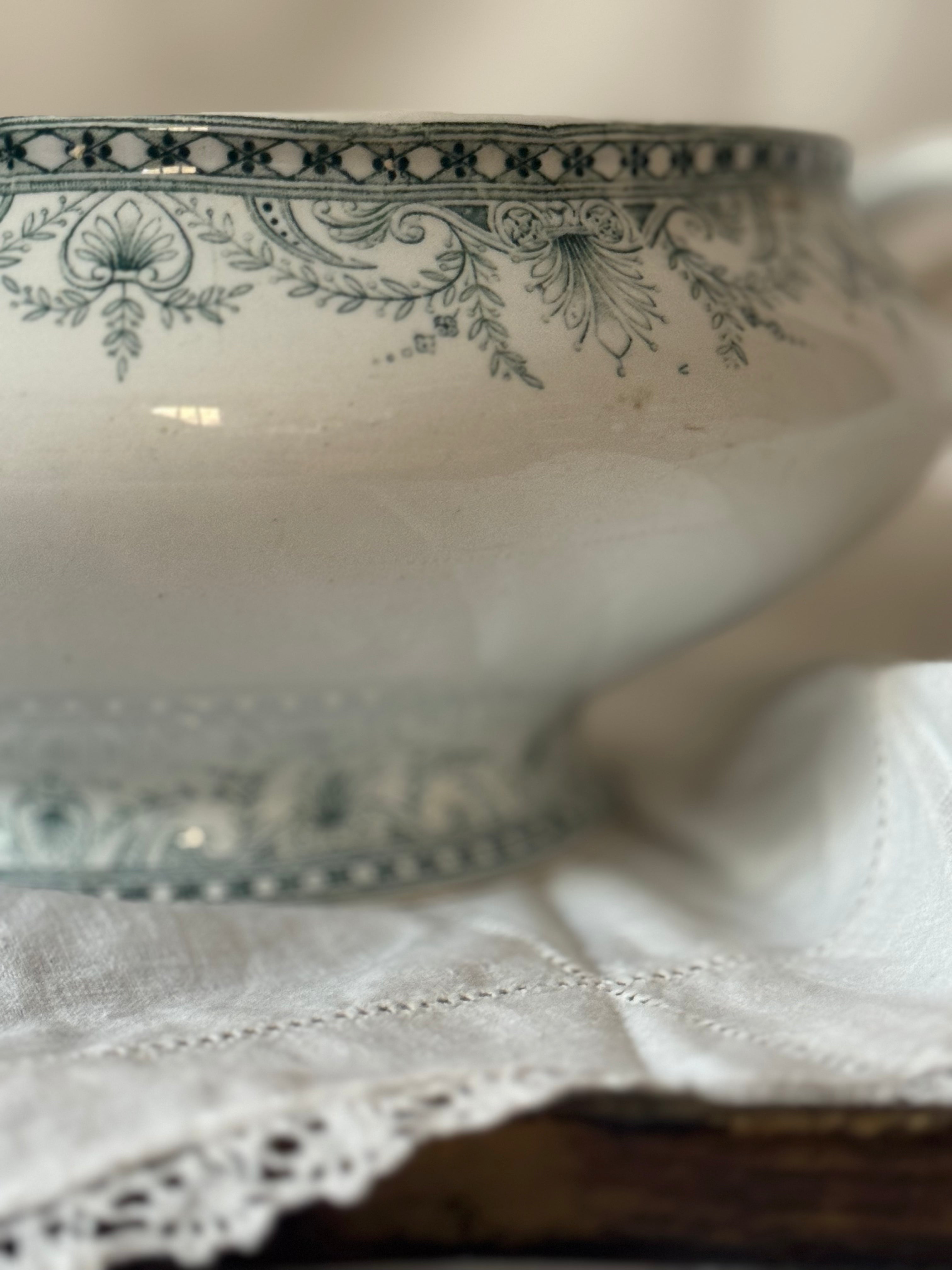 Antique French Tureen — Saint-Amand & Hamage Nord