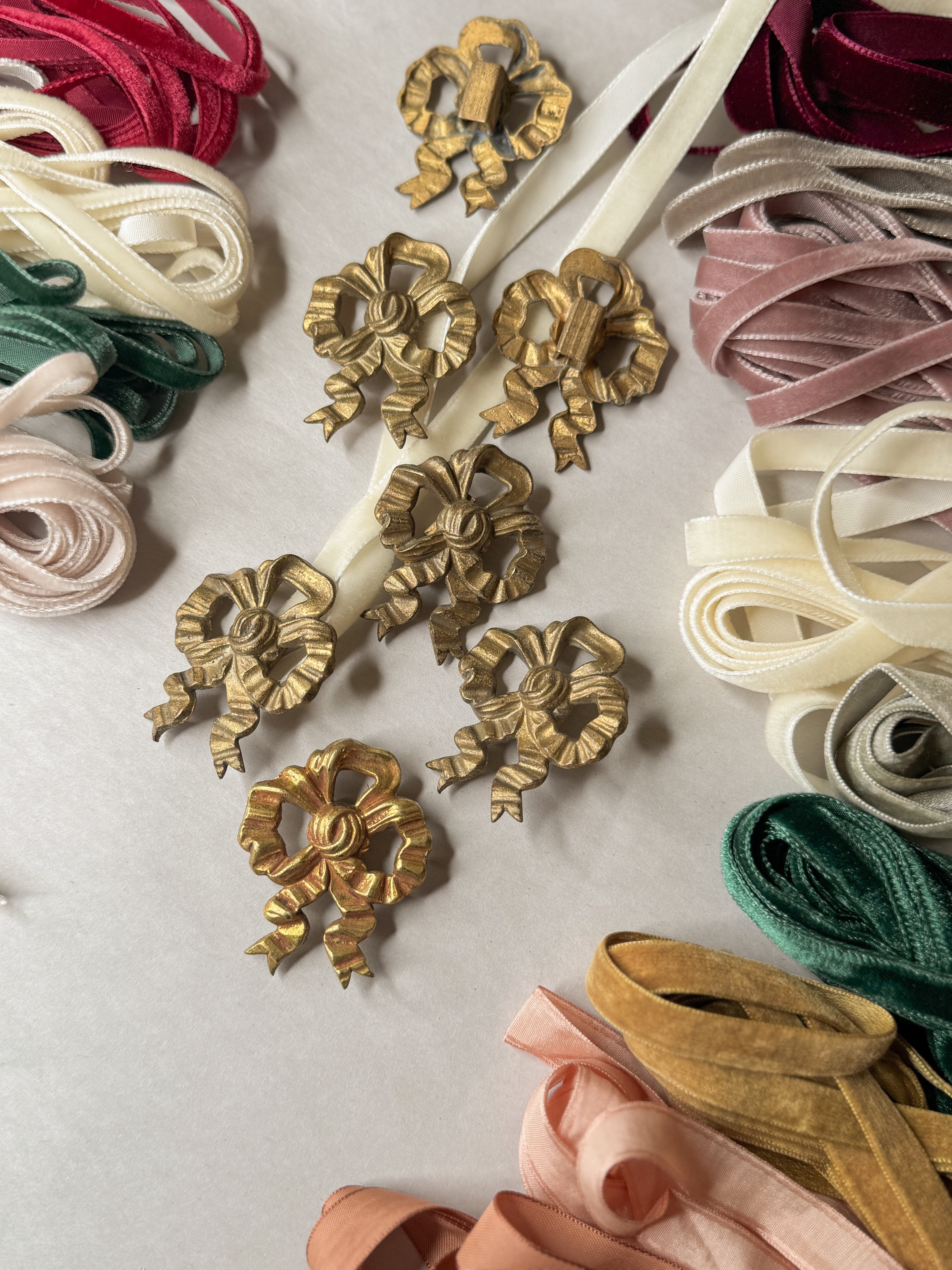 French brass bow ornament - large