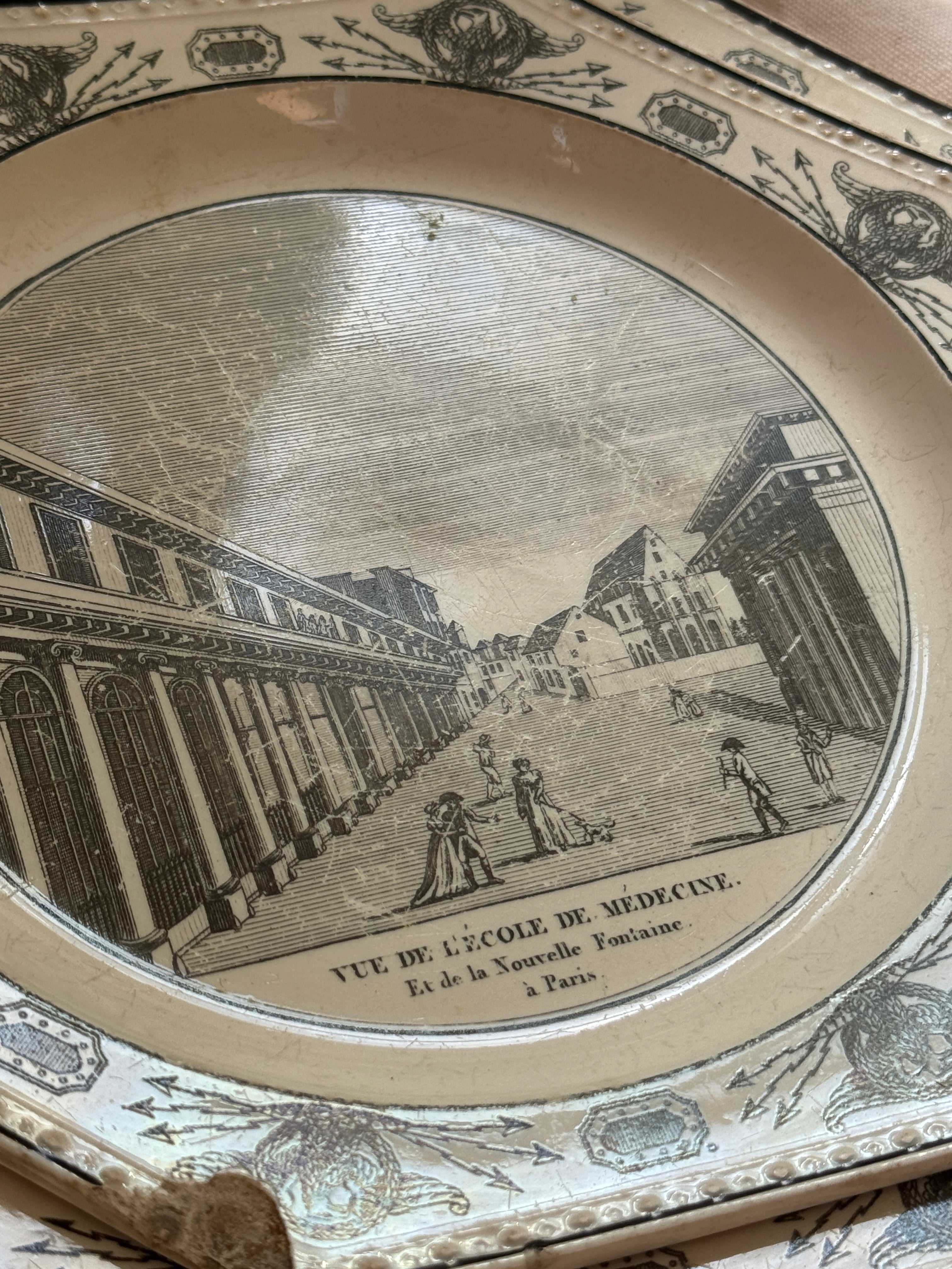 Pair of French Neoclassical Faïence Architecture Plates, Stone, Coquerel et Le Gros, Creil, circa 1810