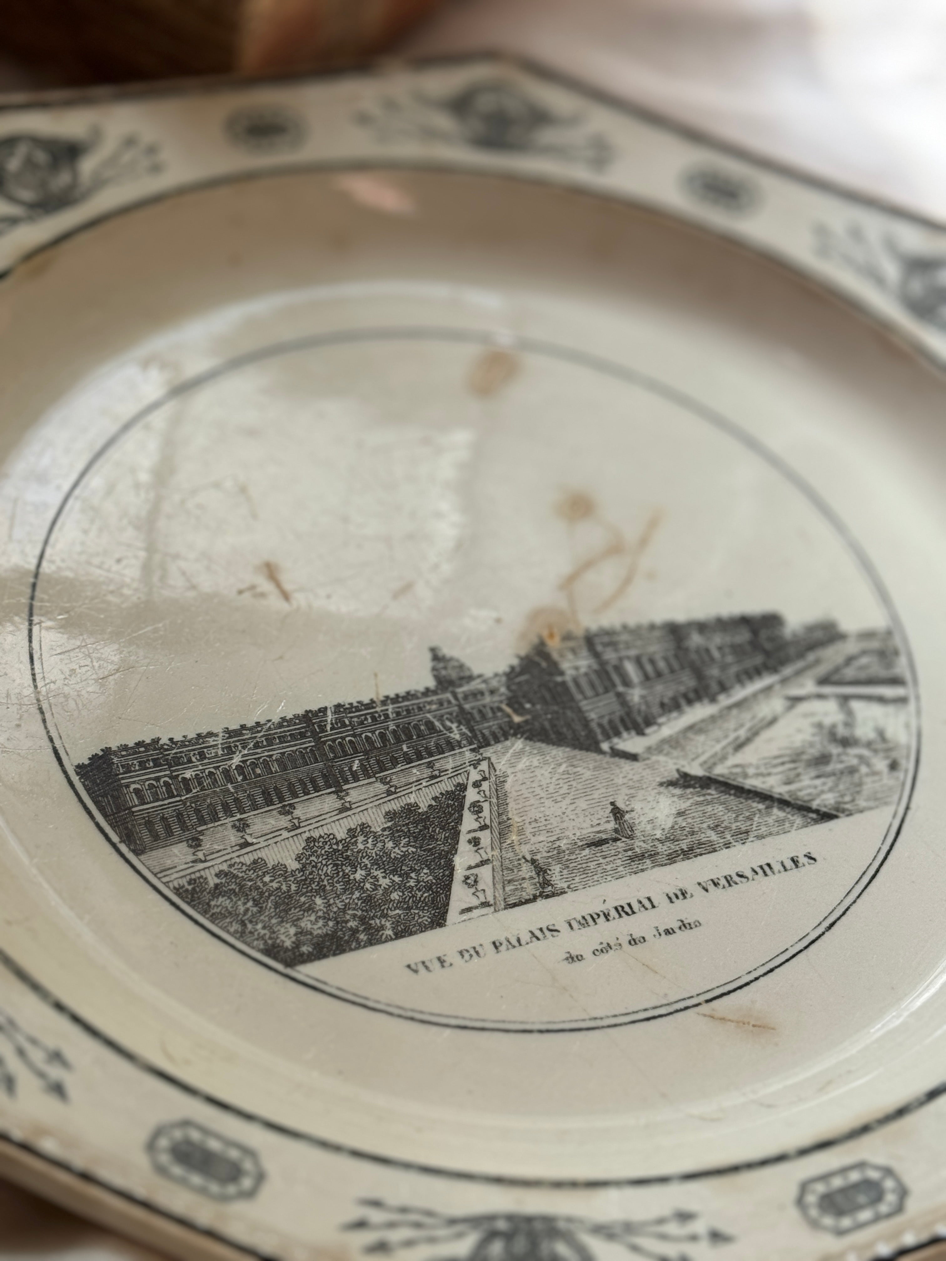 Pair of French Neoclassical Faïence Architecture Plates, Stone, Coquerel et Le Gros, Creil, circa 1810