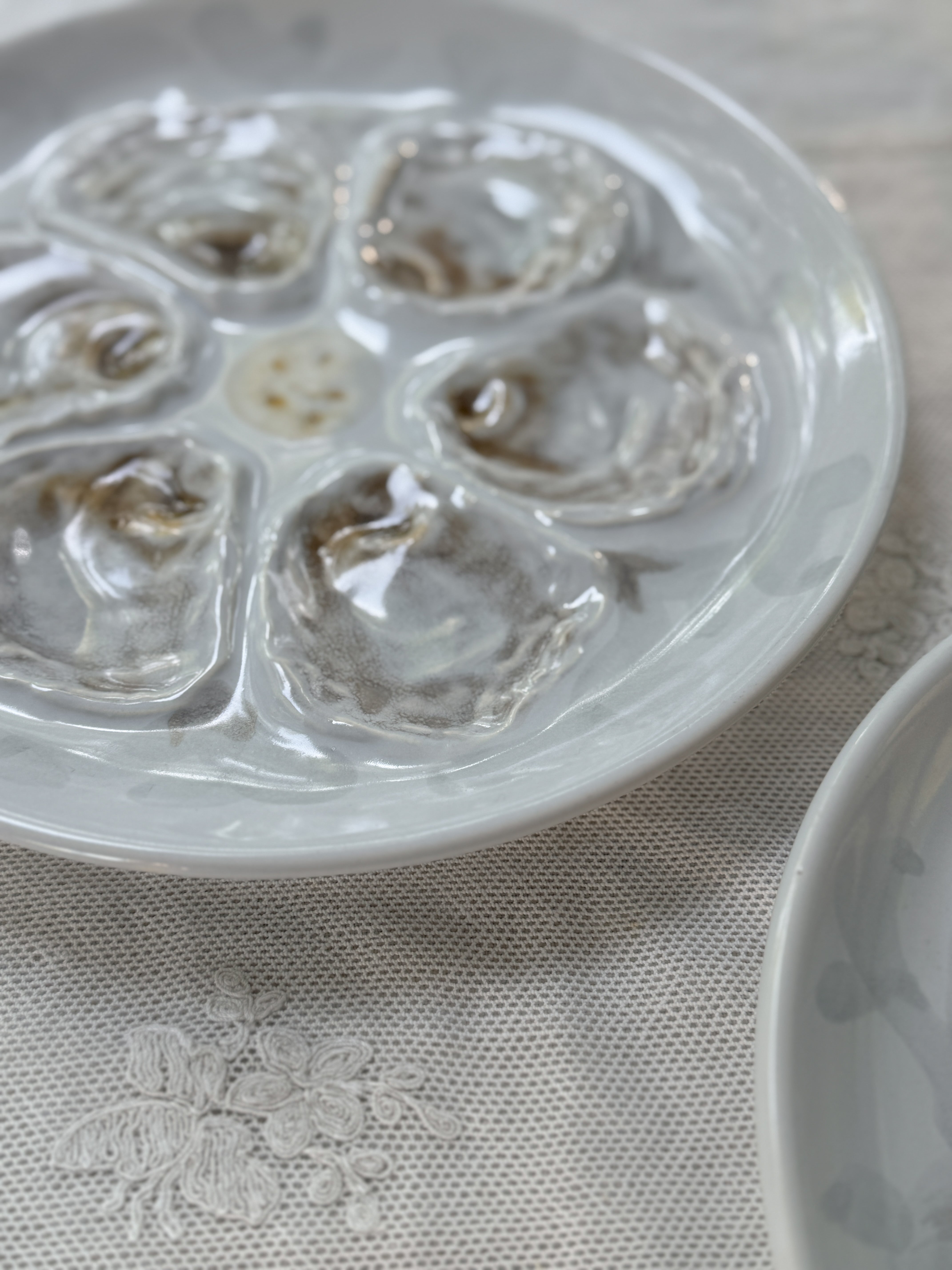 Vintage French Barbotine Oyster Plate, Faïence de St Amand