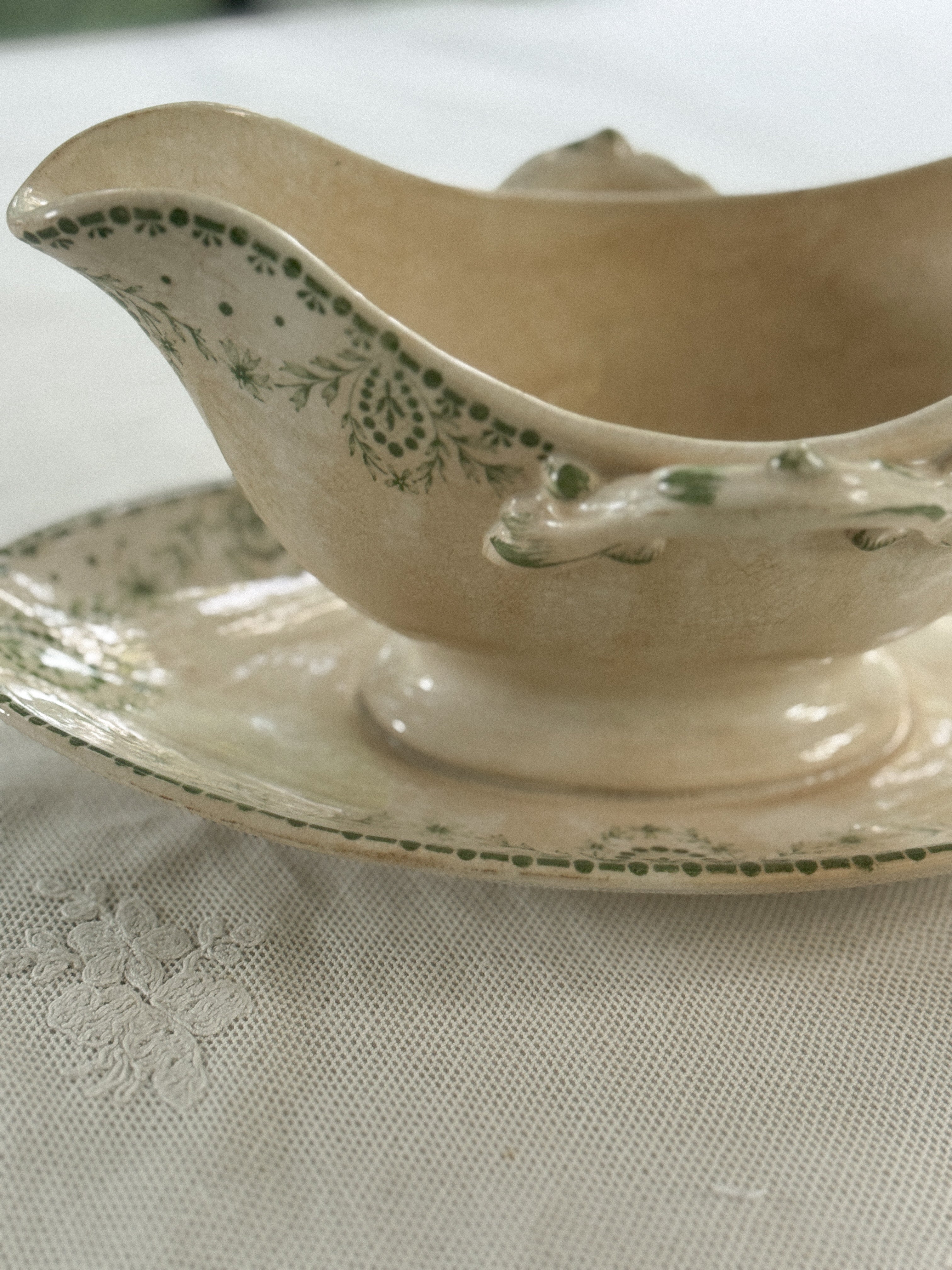 Antique French Sauceboat with Attached Stand, Creil et Montereau, Labrador