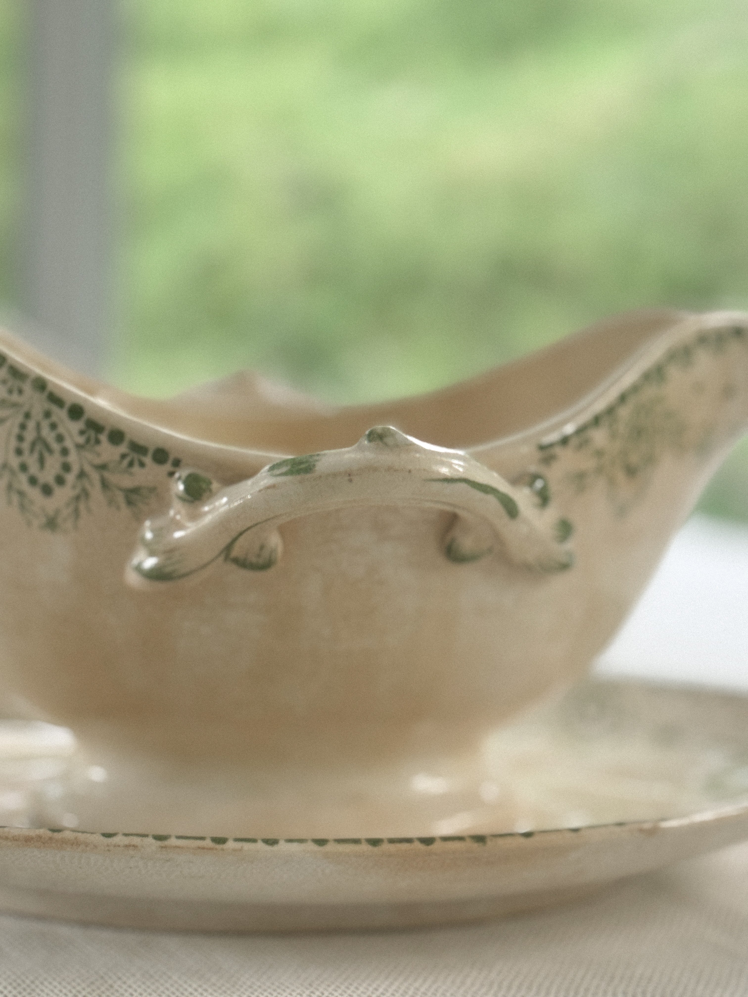 Antique French Sauceboat with Attached Stand, Creil et Montereau, Labrador