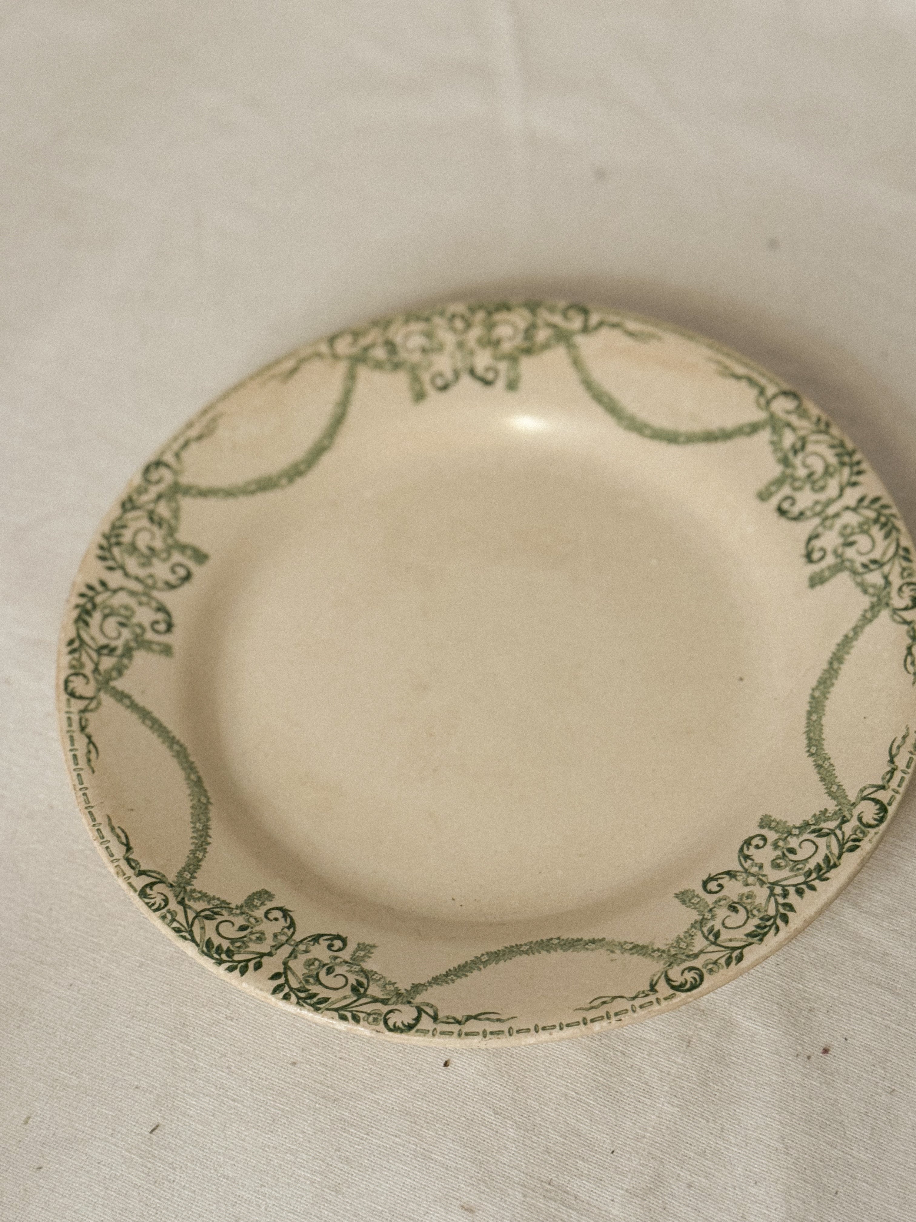 Antique French Plate- Creil & Montereau “Labrador” Pattern