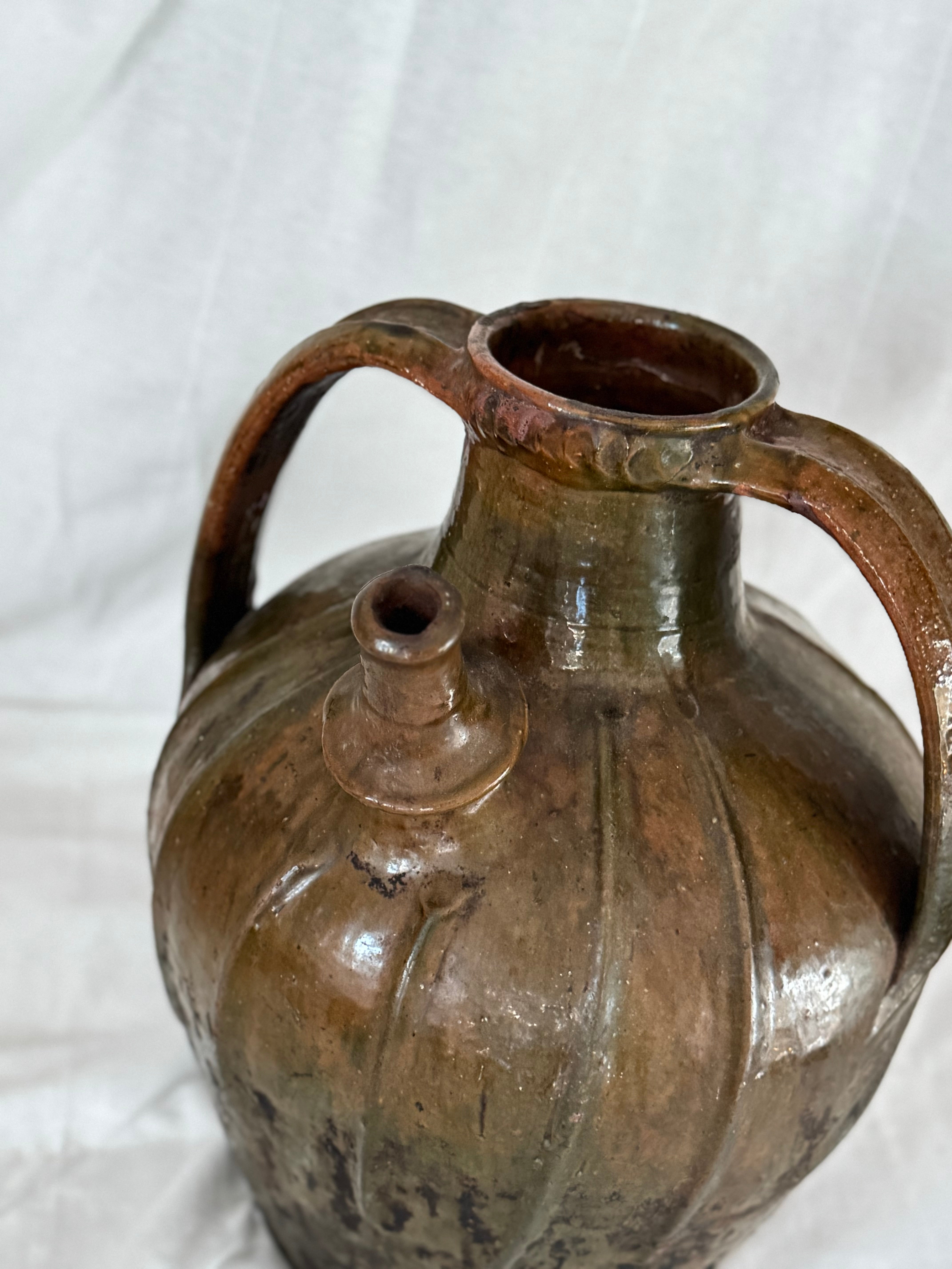 Antique melard à bec
